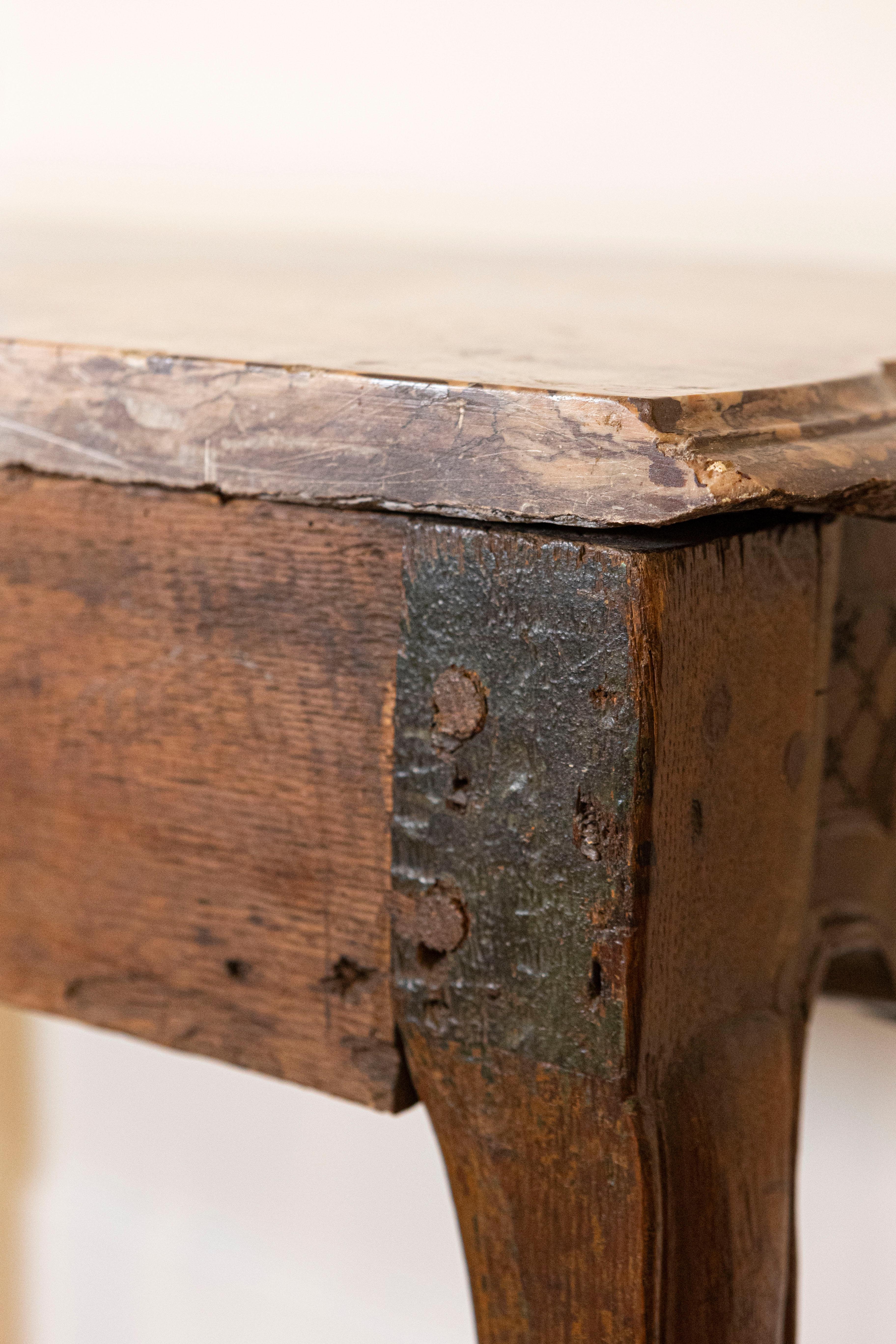 French 1720s Régence Period Walnut Console Table with Original Marble Top For Sale 5