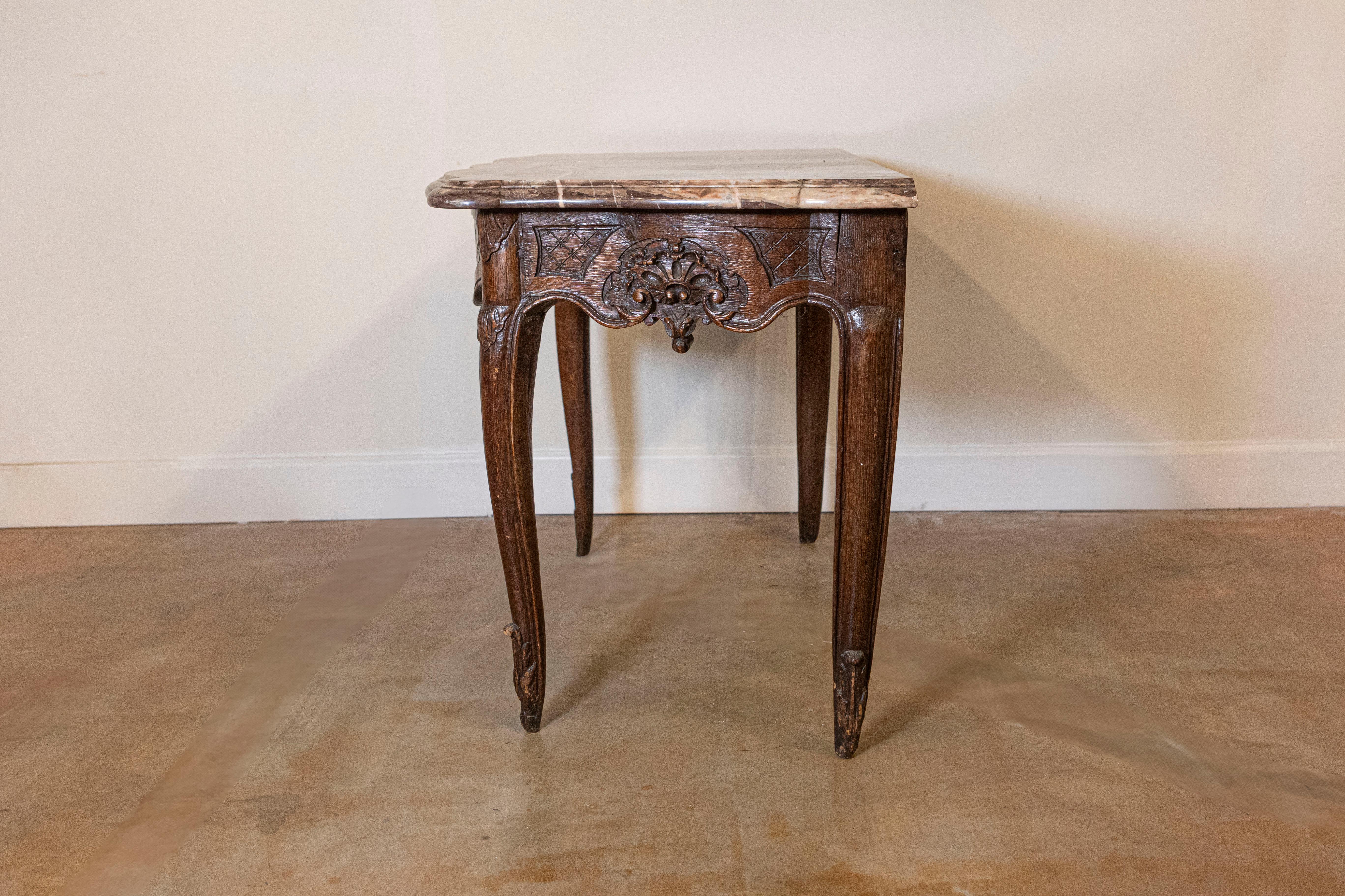 French 1720s Régence Period Walnut Console Table with Original Marble Top For Sale 2