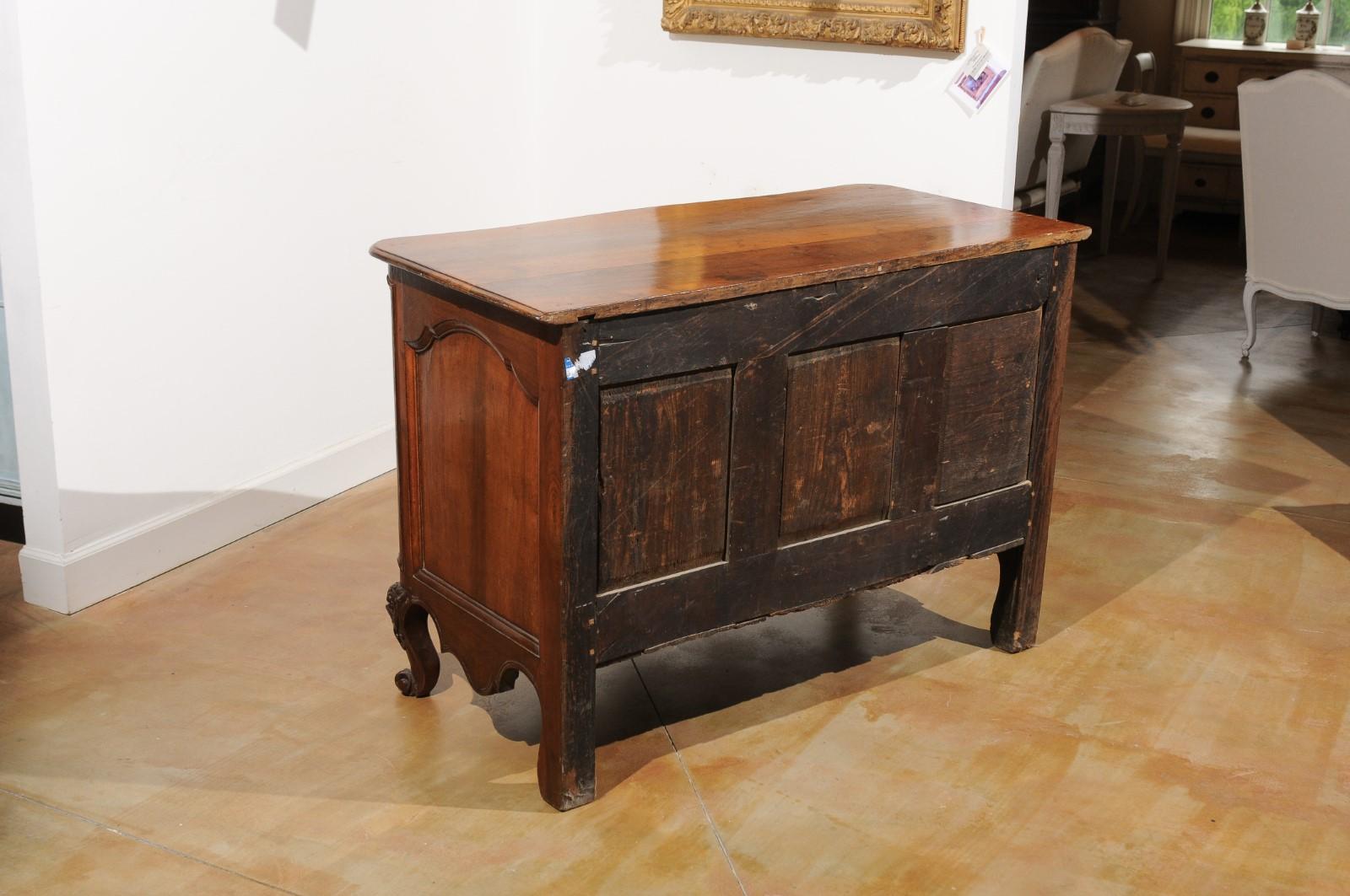 French 1740s Louis XV Two-Drawer Commode with Carved Apron and Cabriole Legs 6