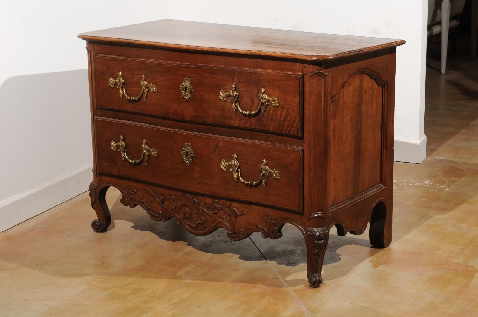 French 1740s Louis XV Two-Drawer Commode with Carved Apron and Cabriole Legs 8