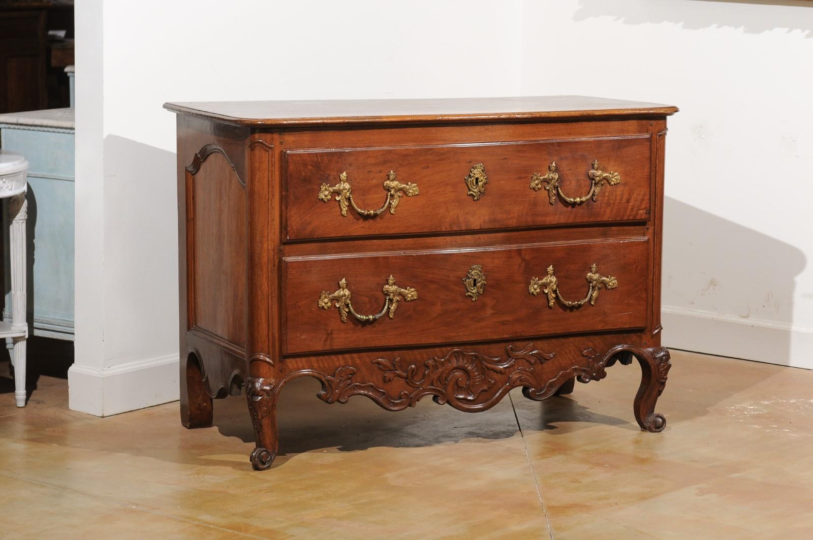 French 1740s Louis XV Two-Drawer Commode with Carved Apron and Cabriole Legs 12