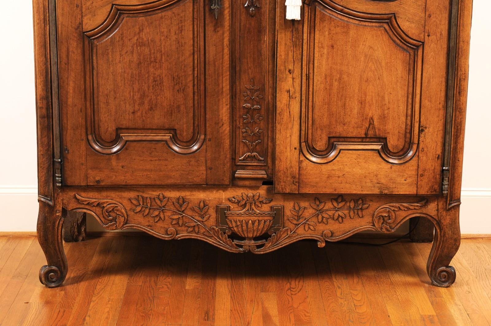 18th Century French 1740s Louis XV Walnut Armoire from Nice, with Hand Carved Foliage Décor