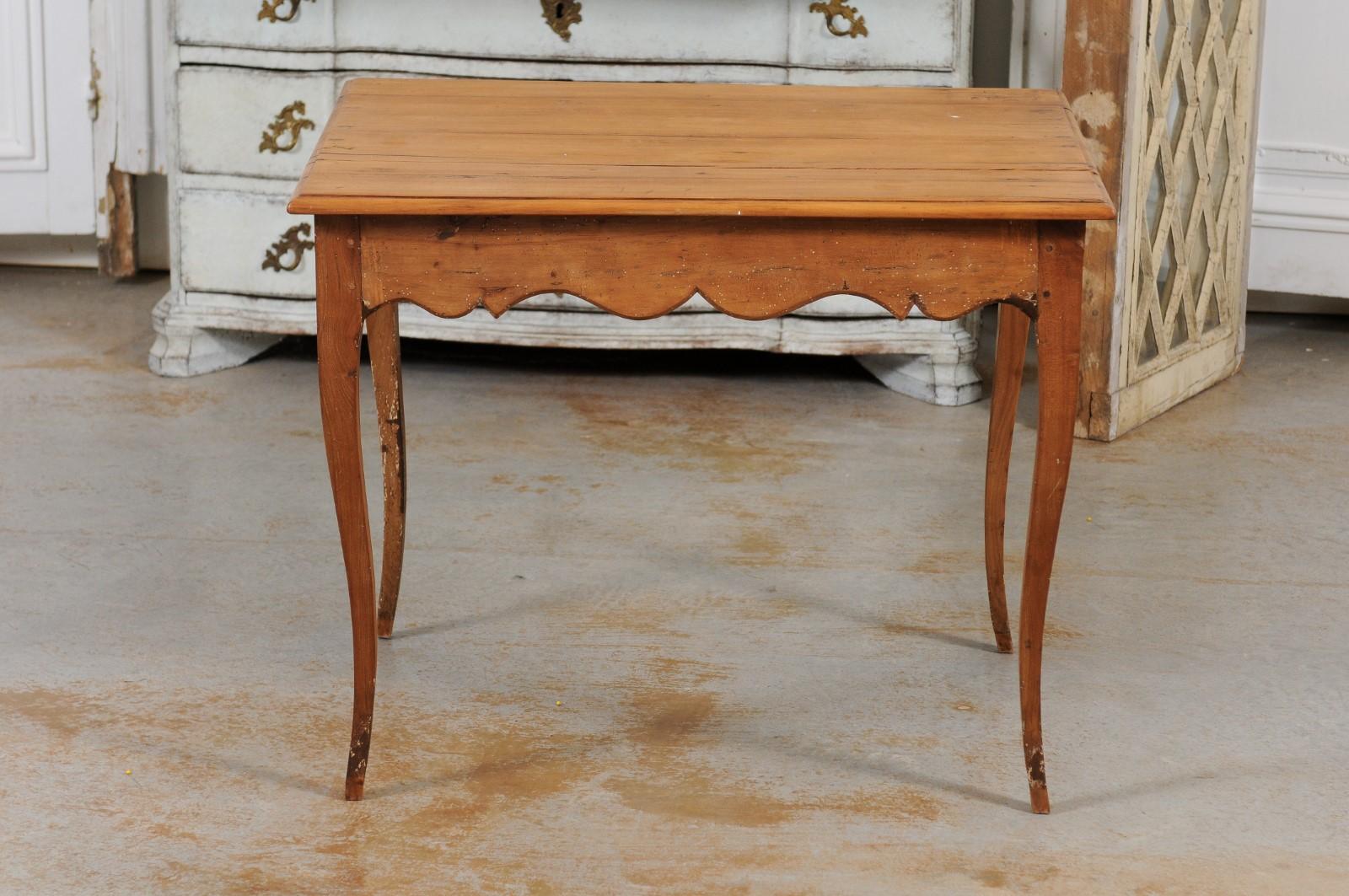 French 1750s Louis XV Period Cherry Table with Single Drawer and Scalloped Apron 2