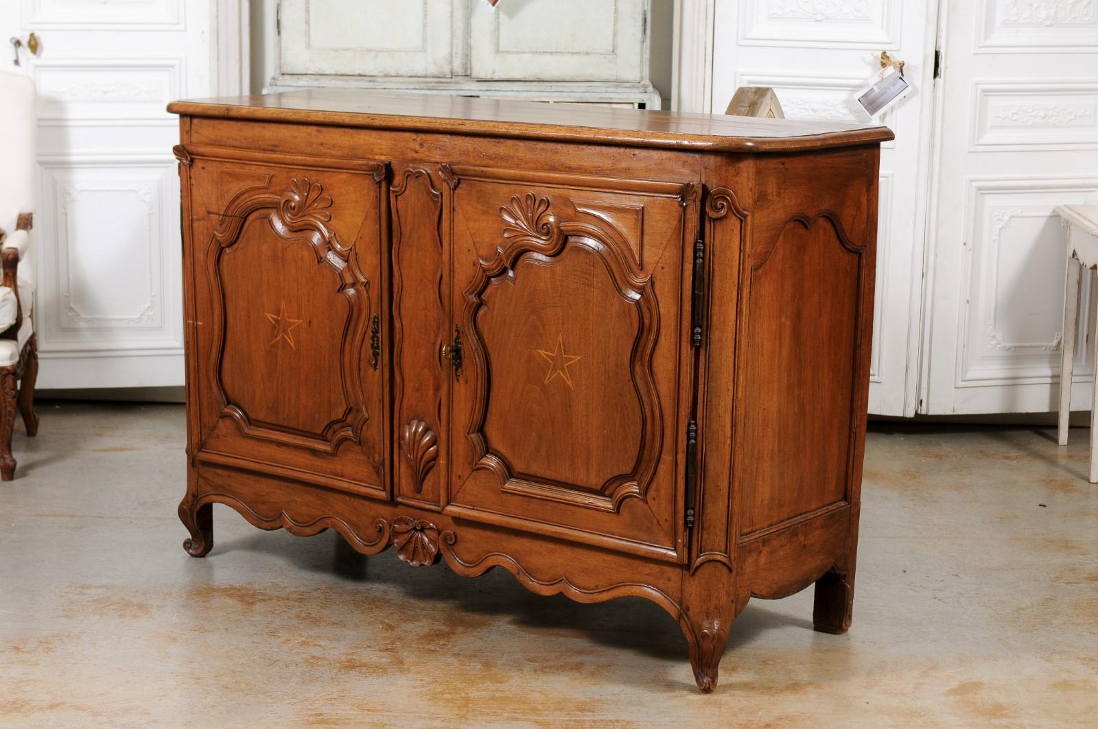 French 1750s Louis XV Period Walnut Buffet with Star Inlay and Carved Shells For Sale 7