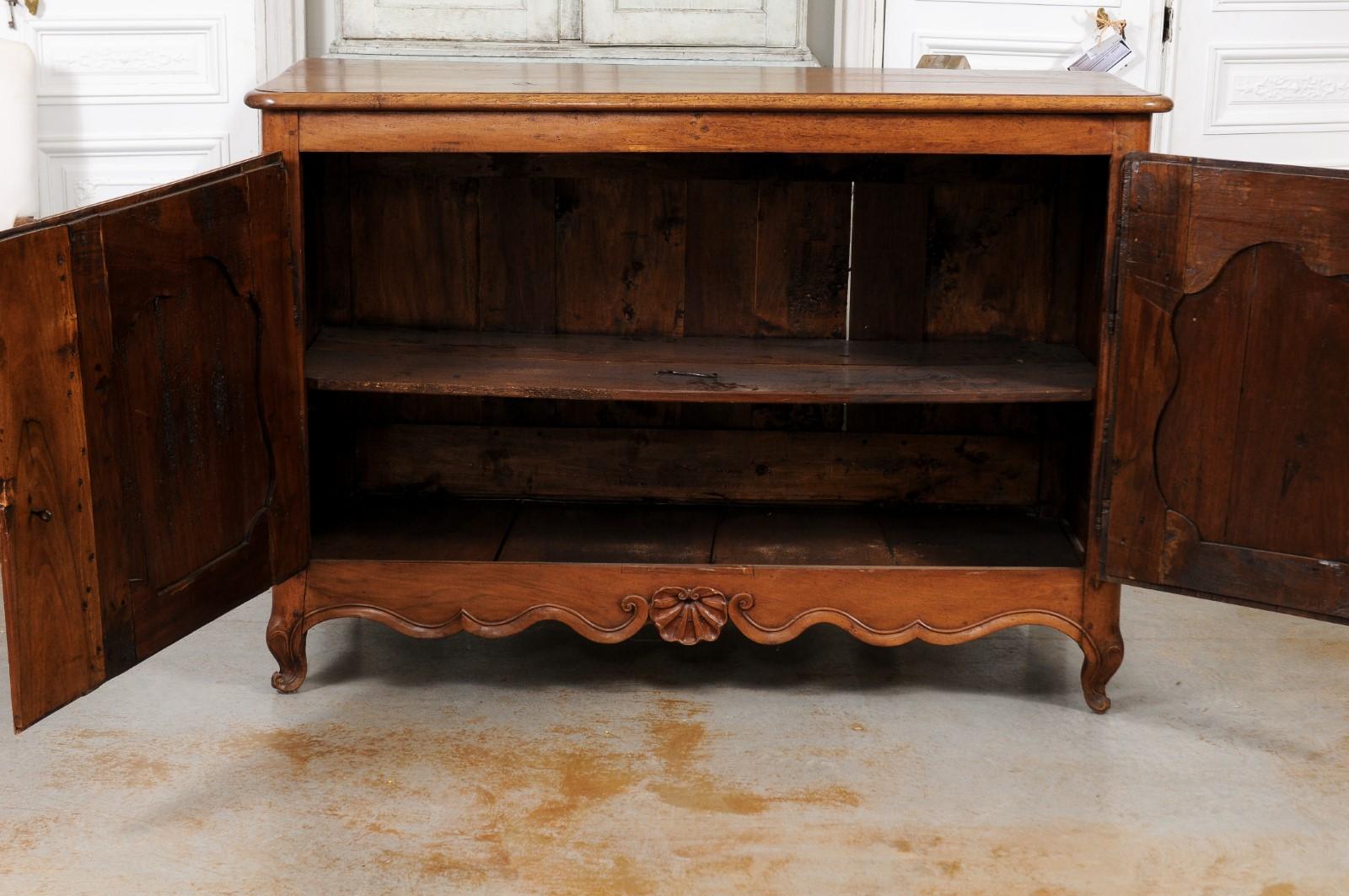 French 1750s Louis XV Period Walnut Buffet with Star Inlay and Carved Shells For Sale 9