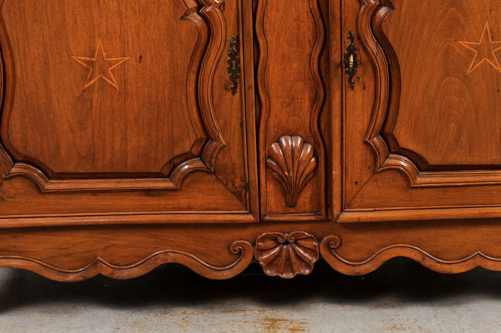 French 1750s Louis XV Period Walnut Buffet with Star Inlay and Carved Shells For Sale 14