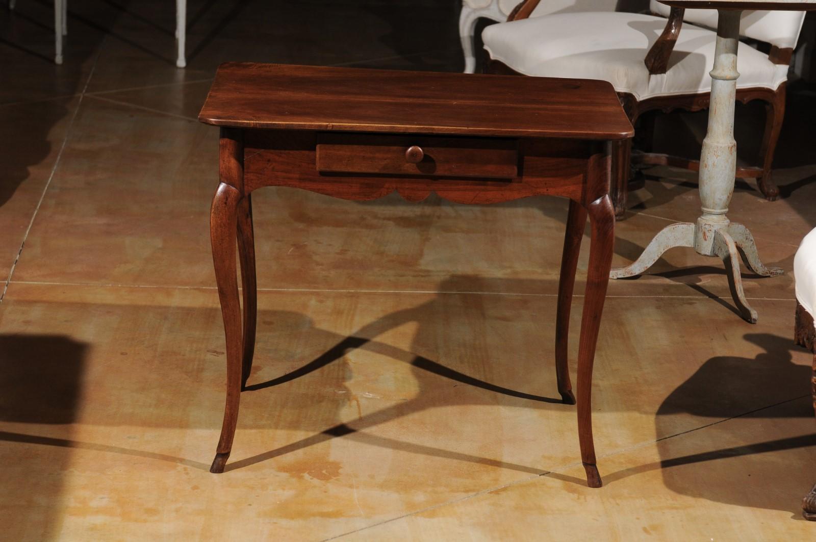 French 1750s Louis XV Walnut Table with Acacia Legs from the Rhône Valley 3