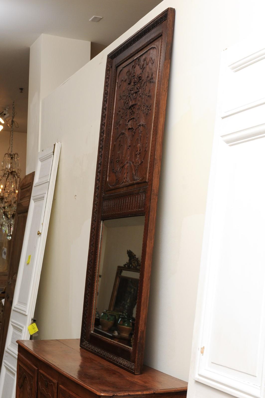 French 1750s Oak Trumeau Mirror with Large Carved Rinceaux and Floral Bouquet For Sale 8
