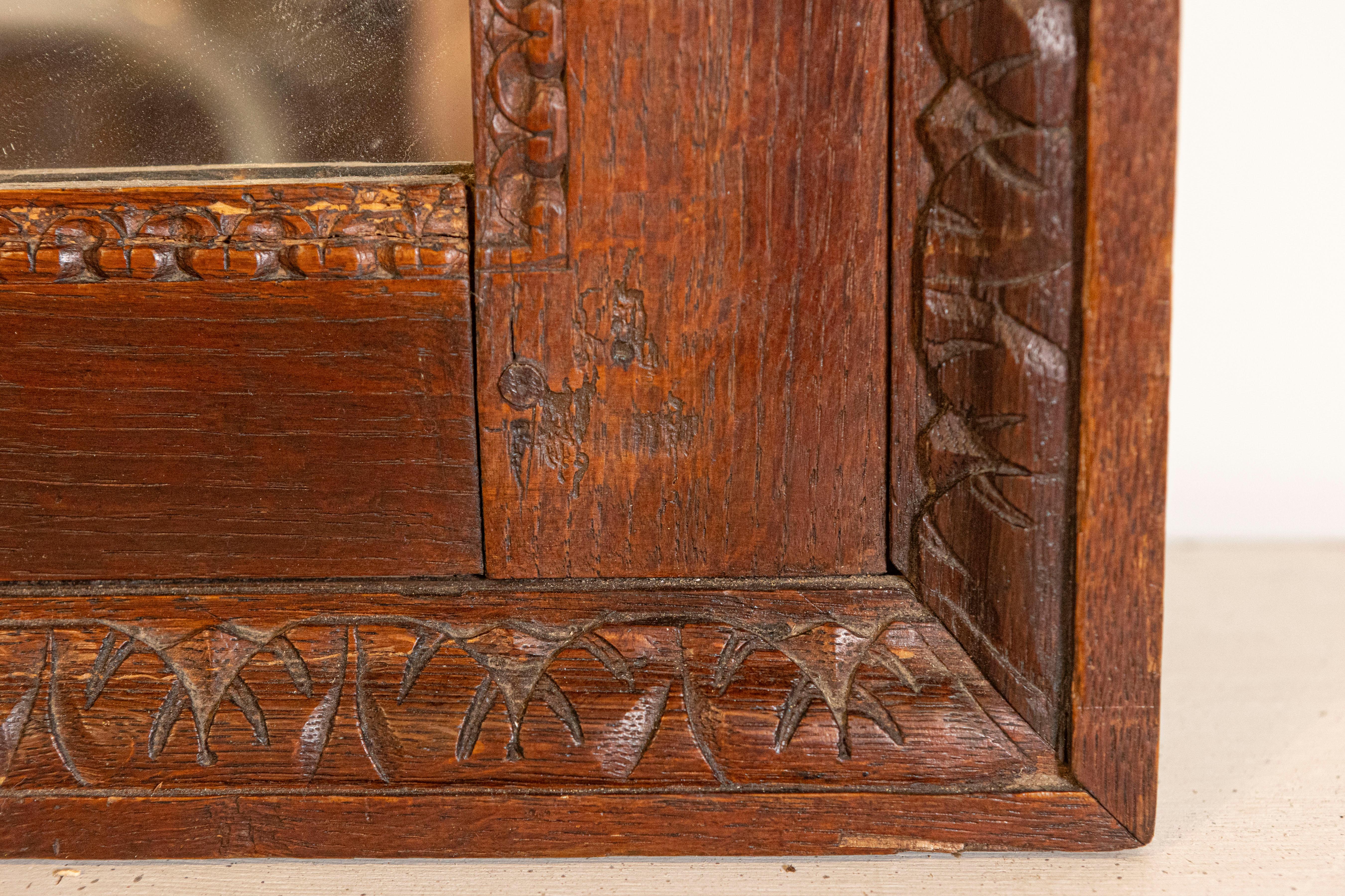 Francese Specchio Trumeau francese del 1750 in Oak con grandi Rinceaux intagliati e bouquet floreale in vendita
