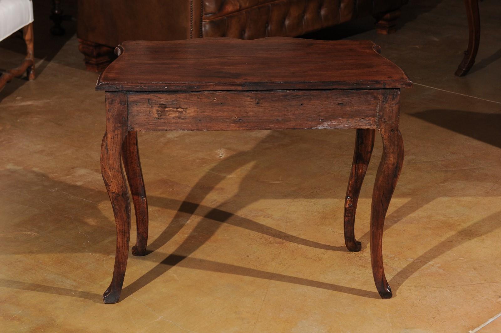 French, 1750s, Period Louis XV Walnut Console Table with Serpentine Front For Sale 3