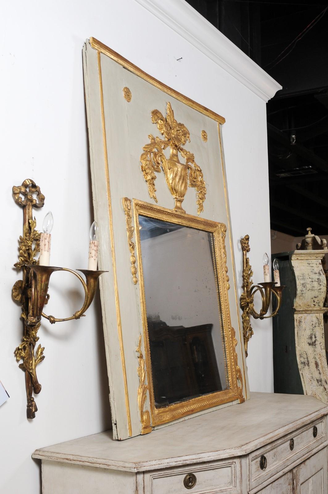 French 1775 Transition Period Painted and Gilt Trumeau Mirror with Carved Urn For Sale 9