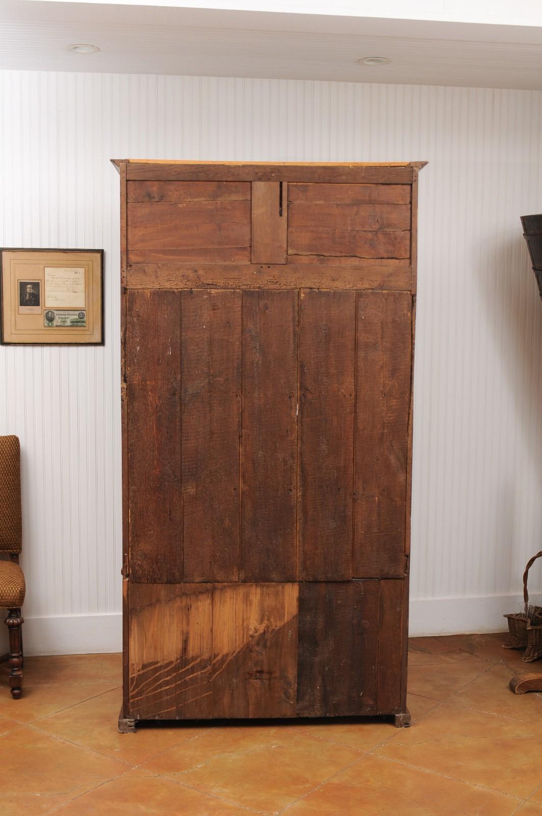 French 1780s Walnut Égouttoir Cabinet with Small Doors, Chicken Wire and Shelves 11