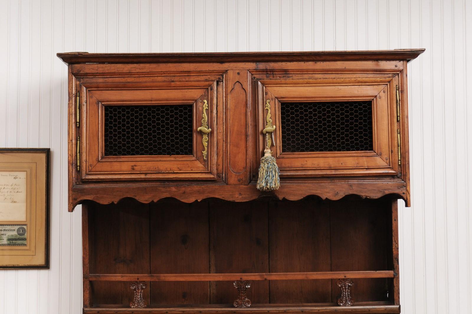 18th Century French 1780s Walnut Égouttoir Cabinet with Small Doors, Chicken Wire and Shelves