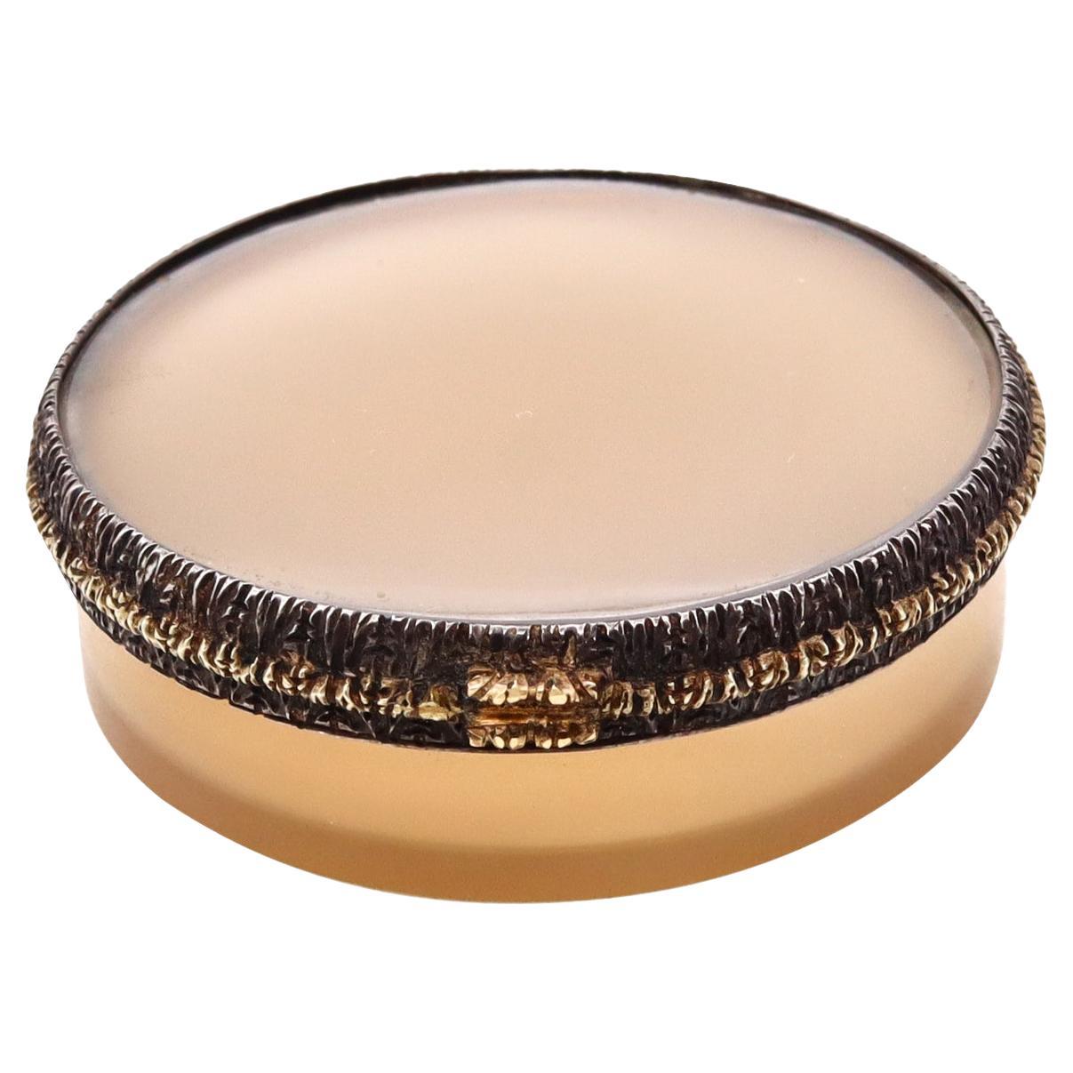 French 1790 Antique Snuff Box in 19kt Gold Sterling and Translucent Gray Agate For Sale