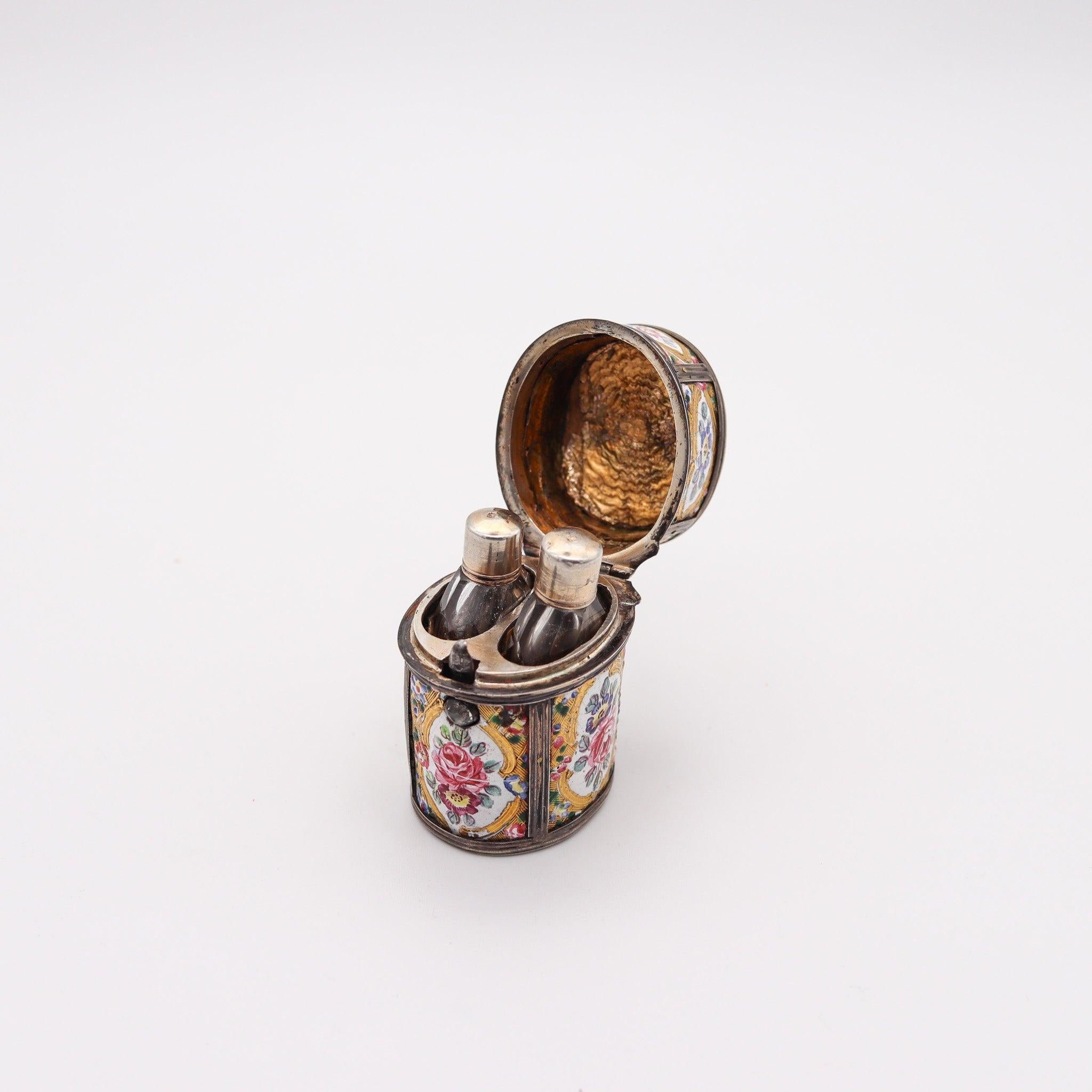 Perfumero esmaltado Luis XVI francés de 1790 en plata esterlina y dorado finales del siglo XVIII en venta