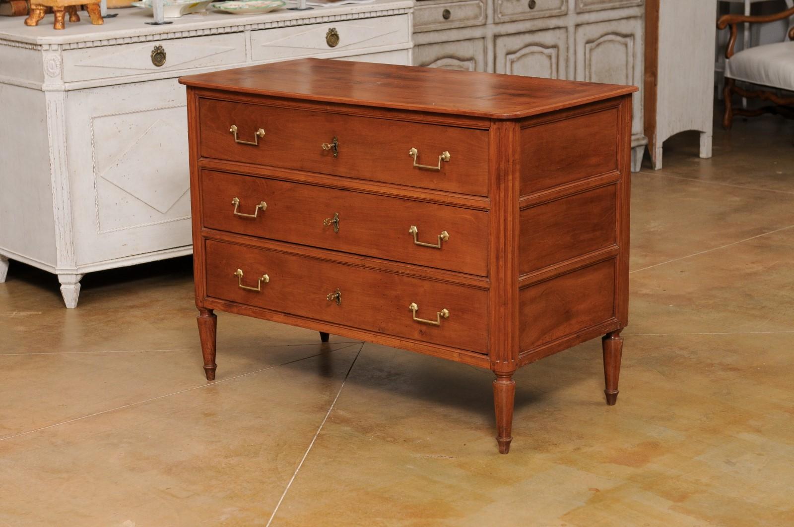 French 1790s Louis XVI Period Cherry Three-Drawer Commode with Fluted Side Posts For Sale 4