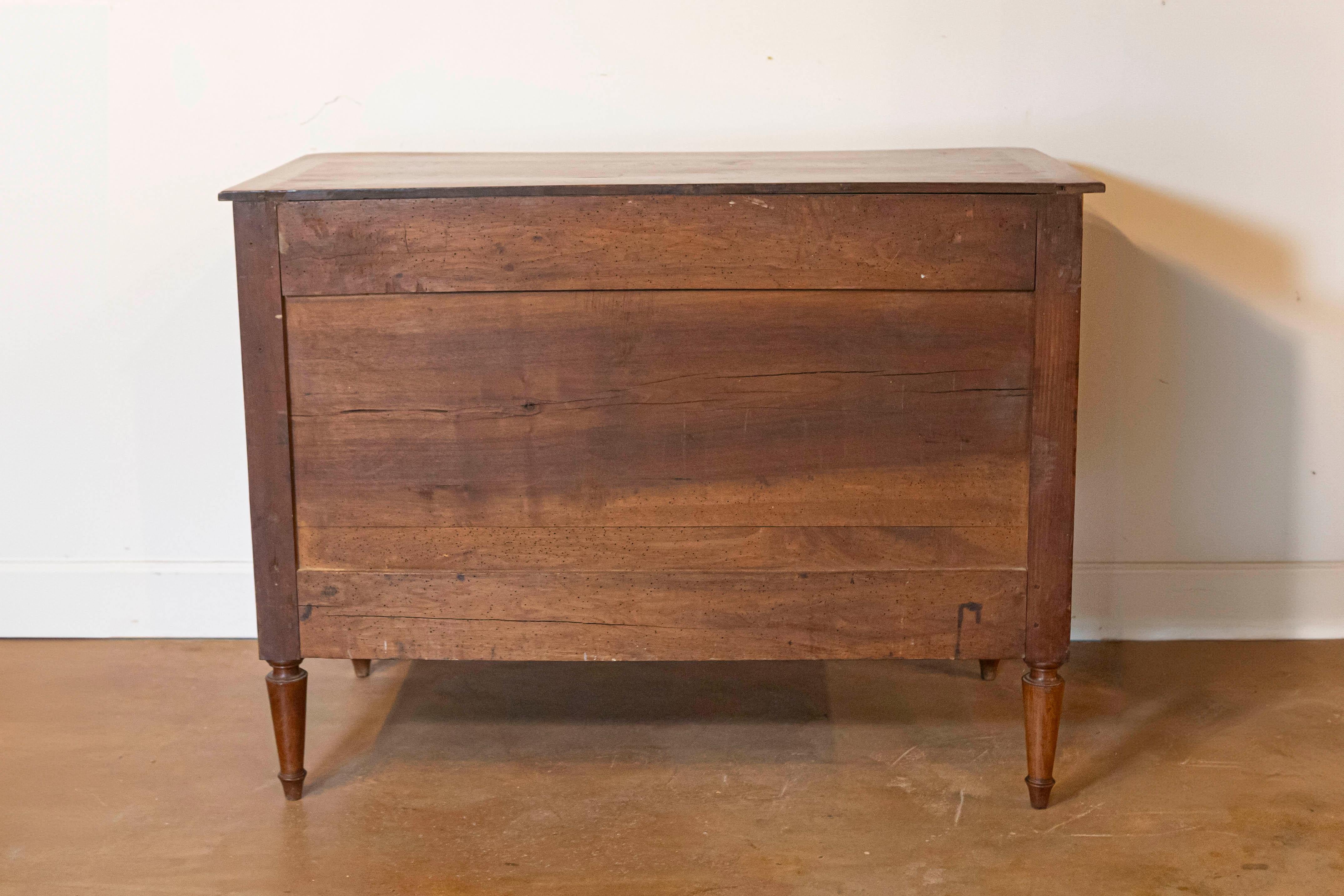 French 1790s Louis XVI Period Cherry Three-Drawer Commode with Fluted Side Posts For Sale 1