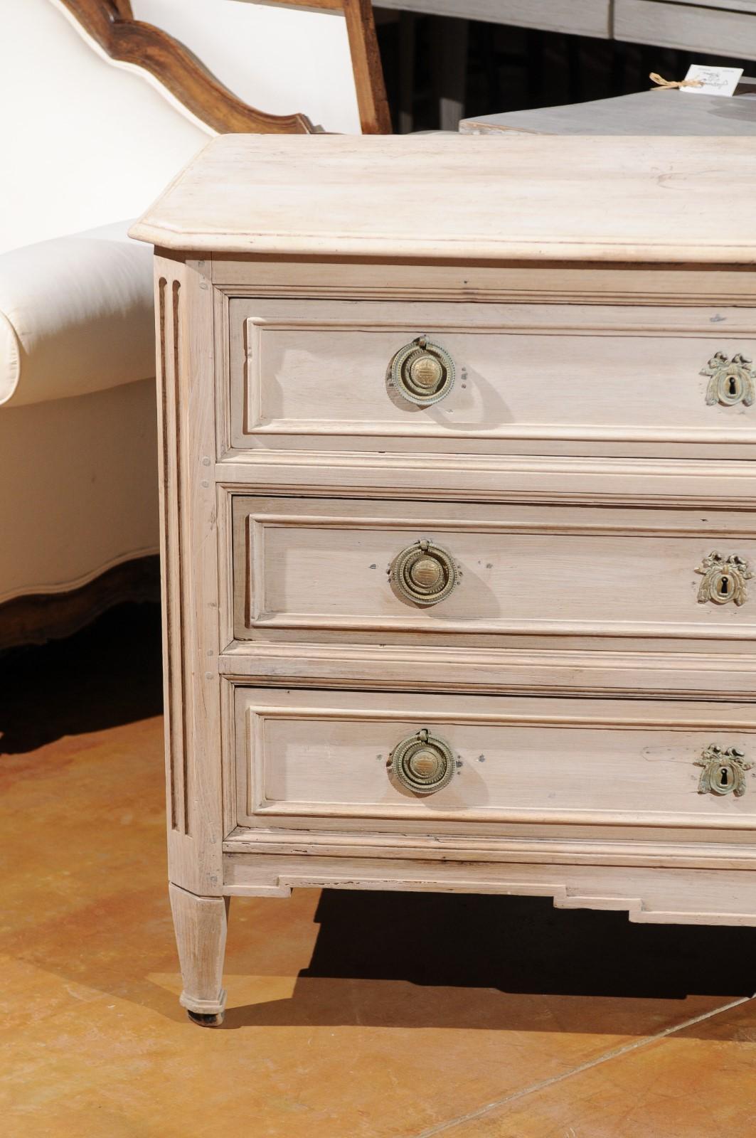 18th Century French 1790s Louis XVI Three-Drawer Commode with Faded White Patina and Fluting