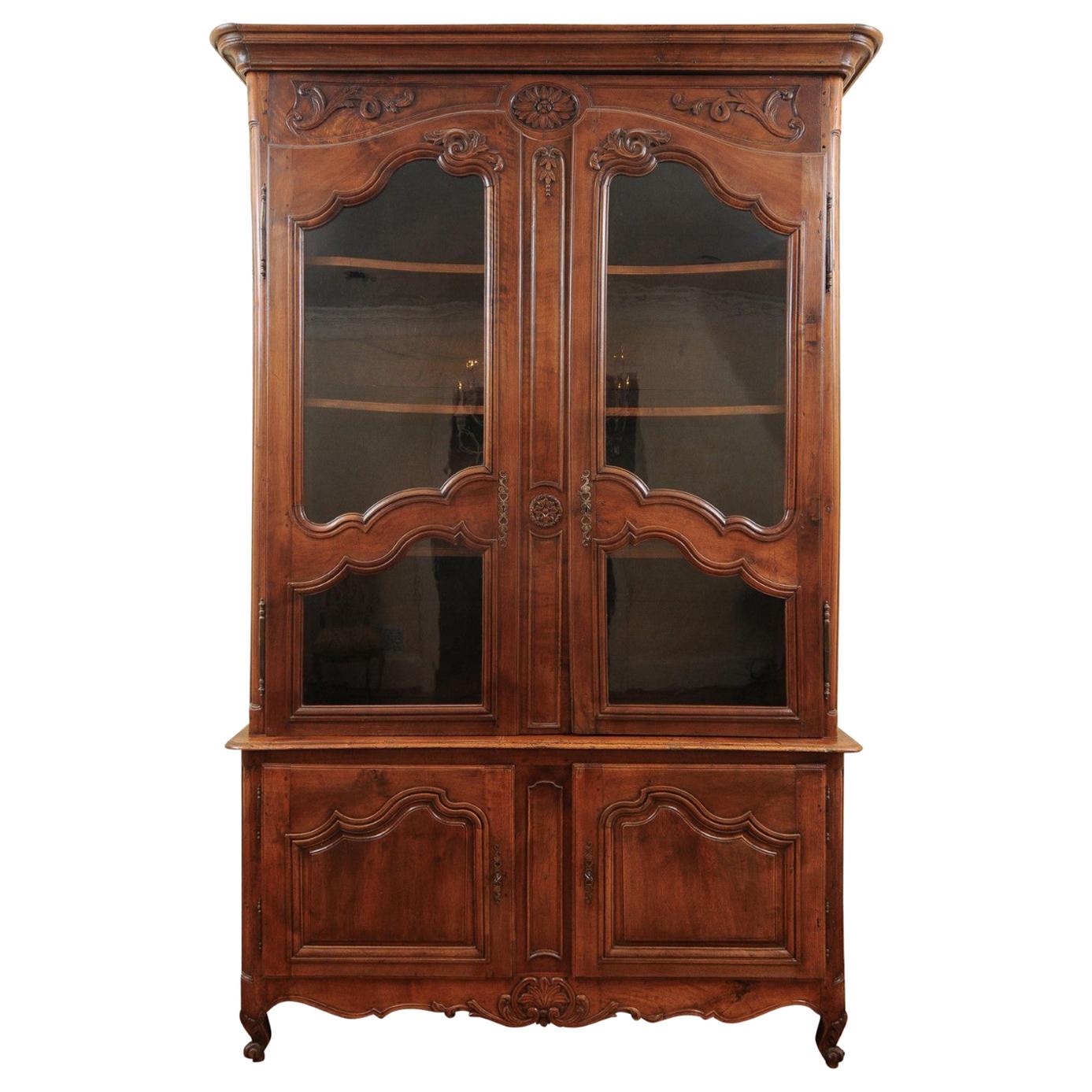 French 1790s Walnut Buffet à Deux-Corps with Glass Doors and Carved Motifs For Sale