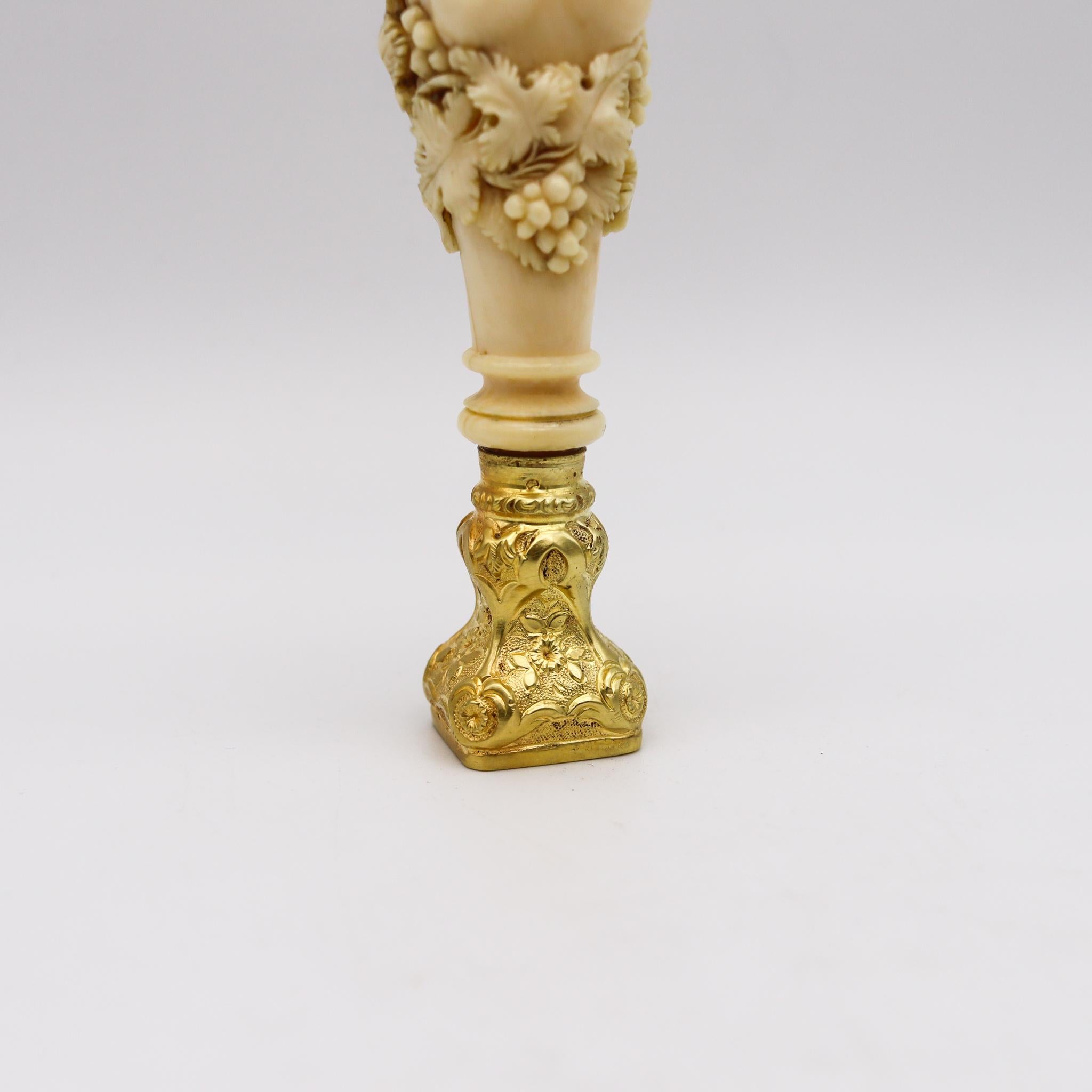 French 1798 Neo Classic Stamp Seal In 18Kt Gilded Silver Carved Bust Of Flora For Sale 2