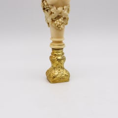 French 1798 Neo Classic Stamp Seal in 18kt Gilded Silver with Carved Bust Flora