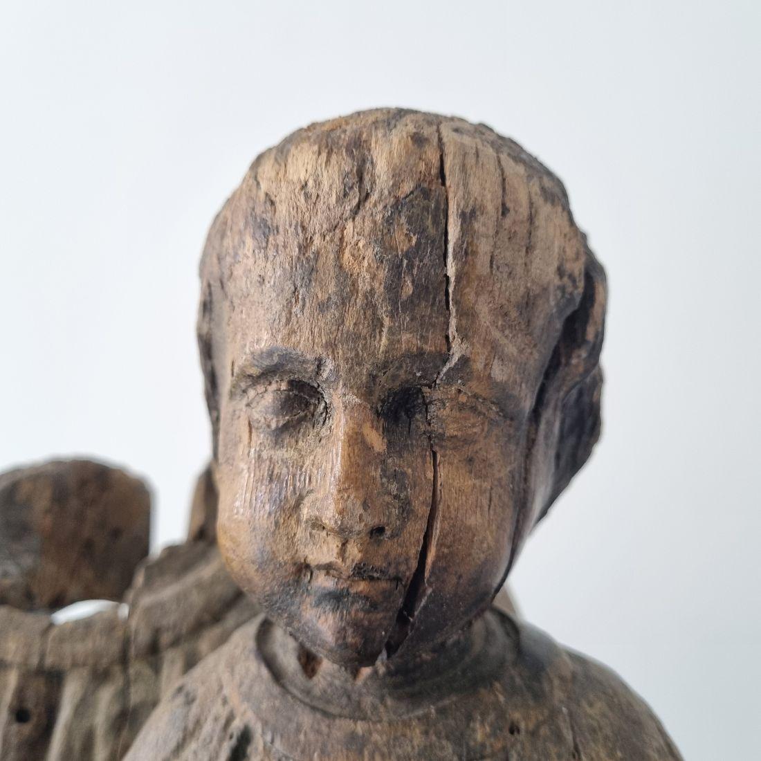 French 17th-18th Century Large Wooden Fragment of a Baroque Madonna with Child 9