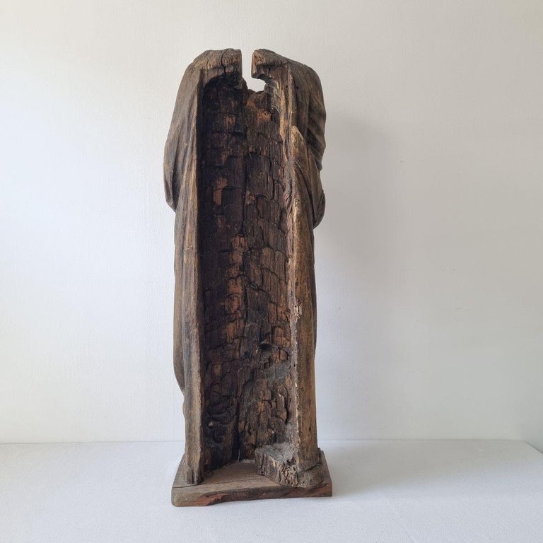 18th Century and Earlier French 17th-18th Century Large Wooden Fragment of a Baroque Madonna with Child For Sale