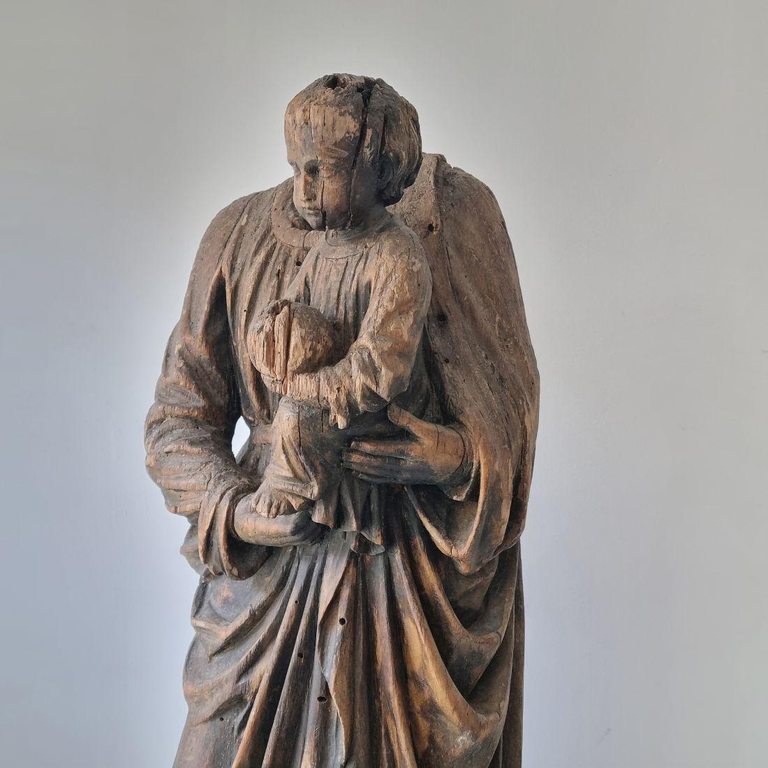 French 17th-18th Century Large Wooden Fragment of a Baroque Madonna with Child 3