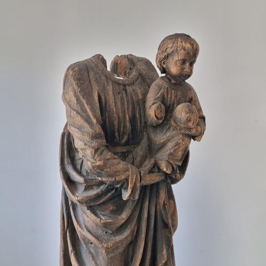 French 17th-18th Century Large Wooden Fragment of a Baroque Madonna with Child 4