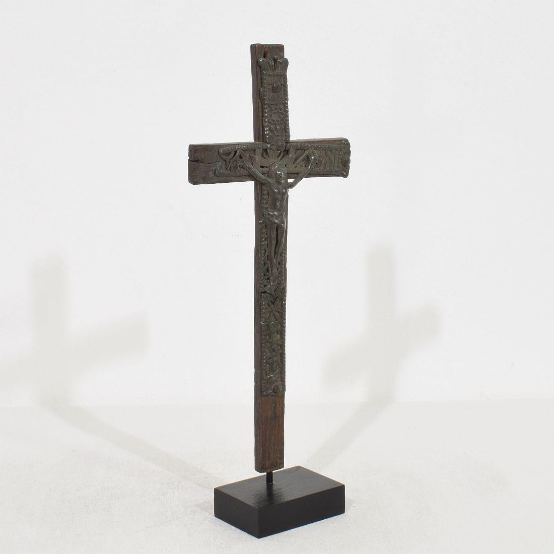 French Provincial French 17th / 18th Century Small Pewter Christ Figure On A Wooden Cross For Sale