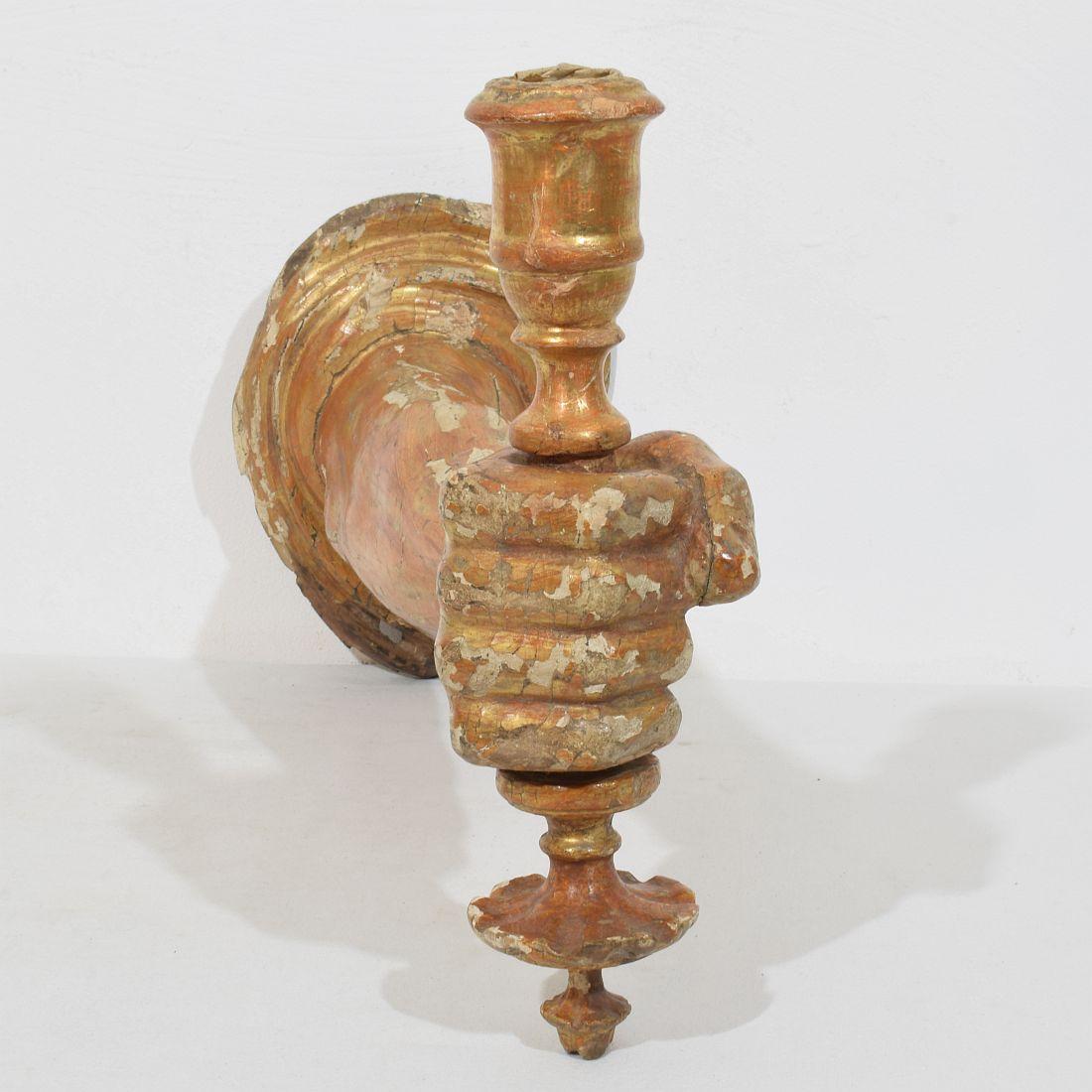 French 17th century Baroque Carved Gildwood Arm Wall Sconce Candle Holder For Sale 5
