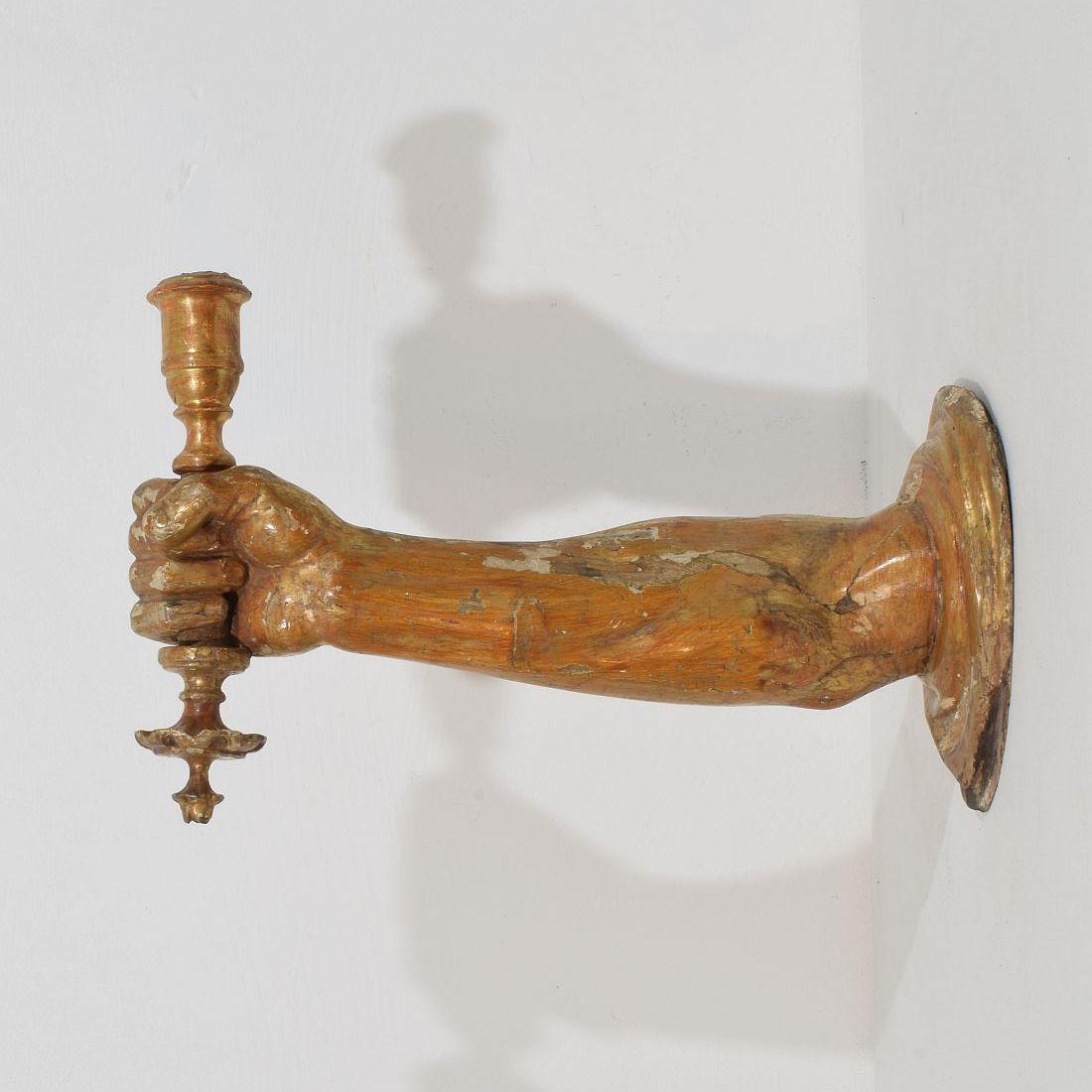 French 17th century Baroque Carved Gildwood Arm Wall Sconce Candle Holder For Sale 2