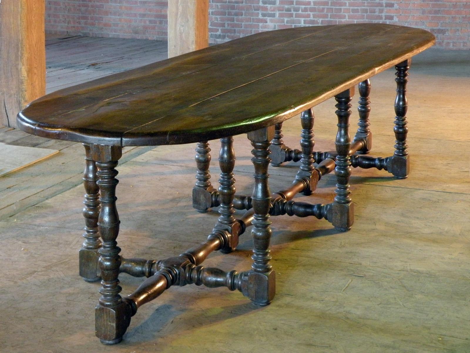 French 17th Century Large Baroque Oak Dining Table In Good Condition For Sale In Troy, NY