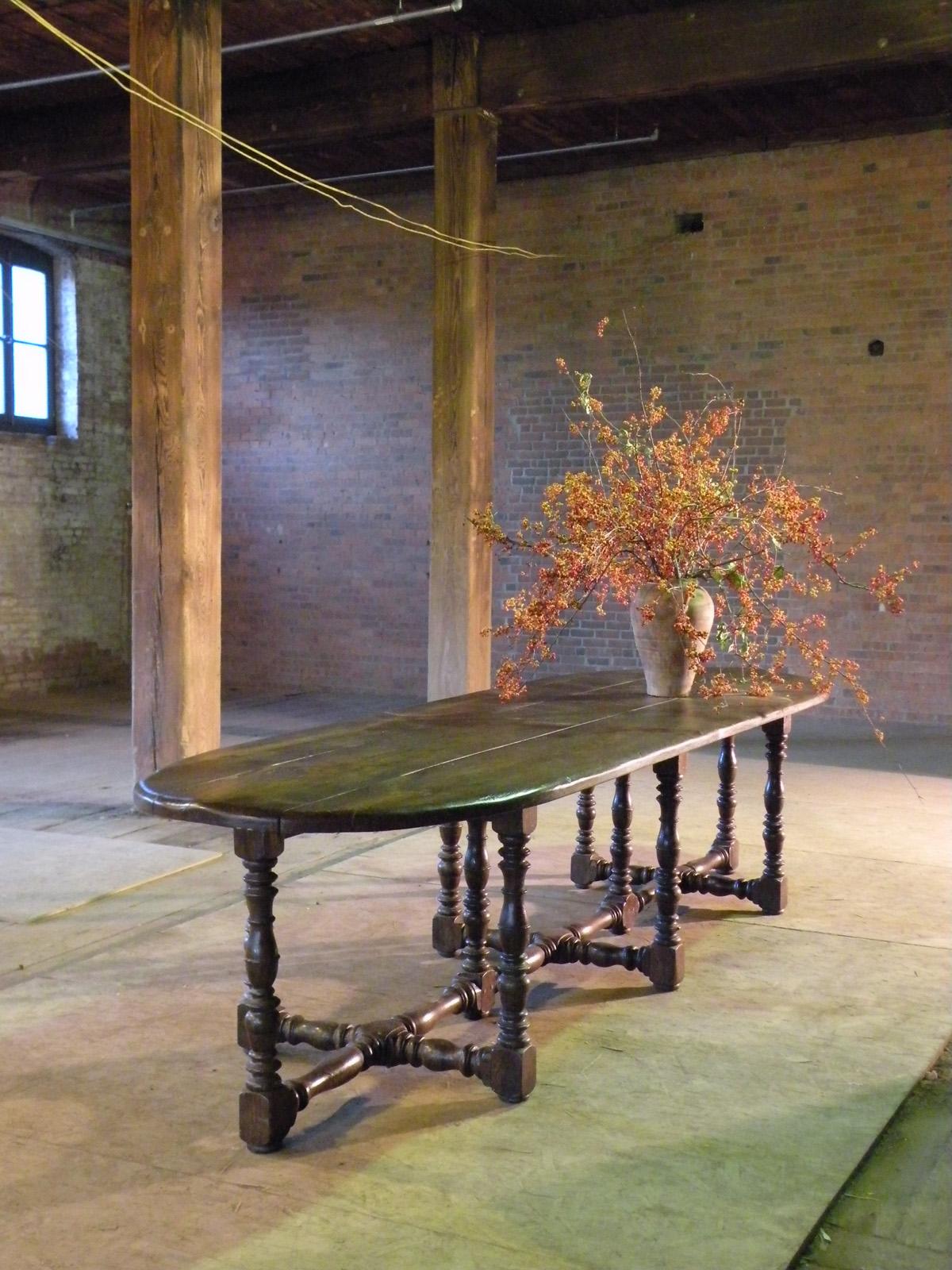 French 17th Century Large Baroque Oak Dining Table For Sale 3