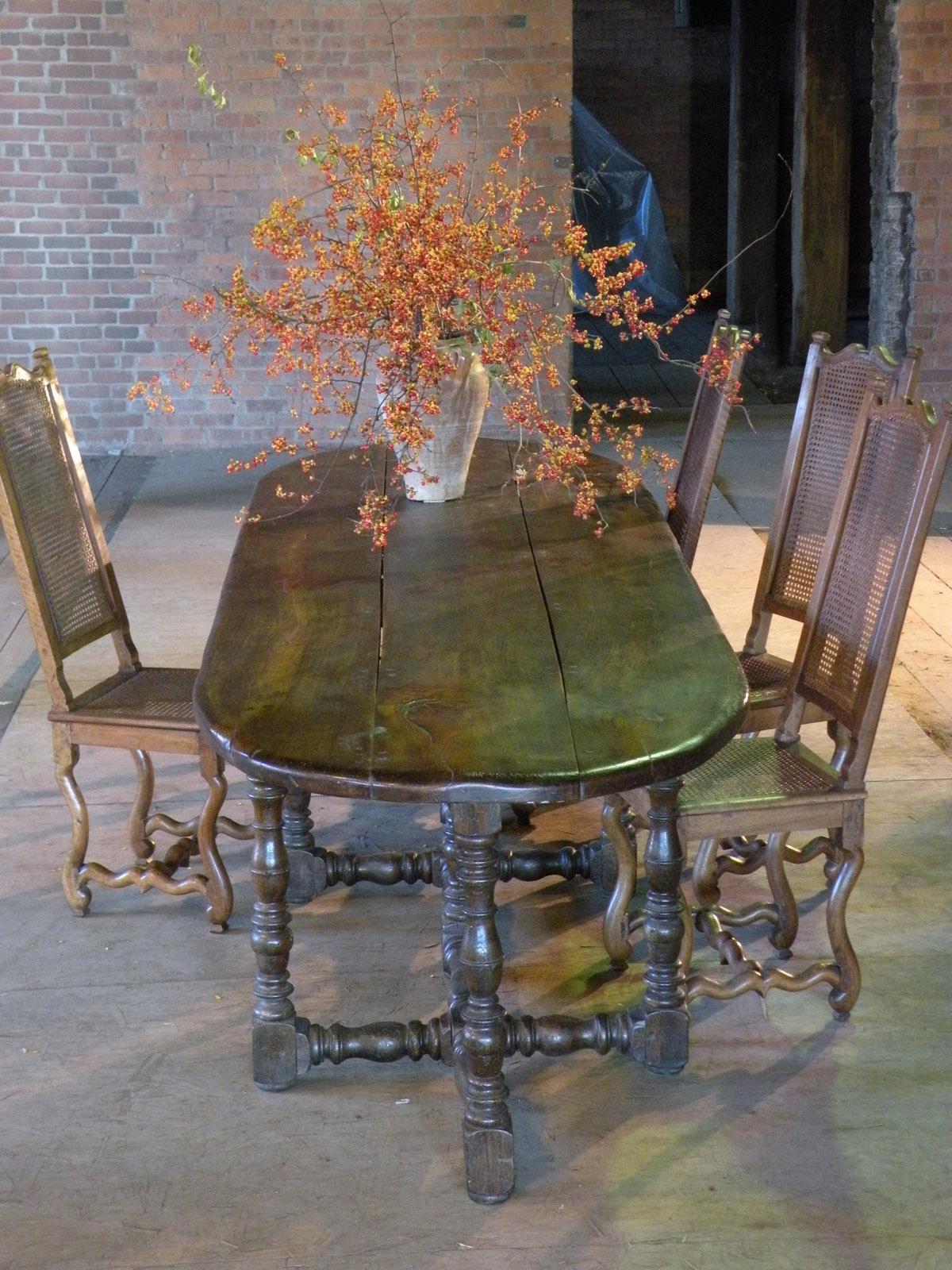 French 17th Century Large Baroque Oak Dining Table For Sale 4