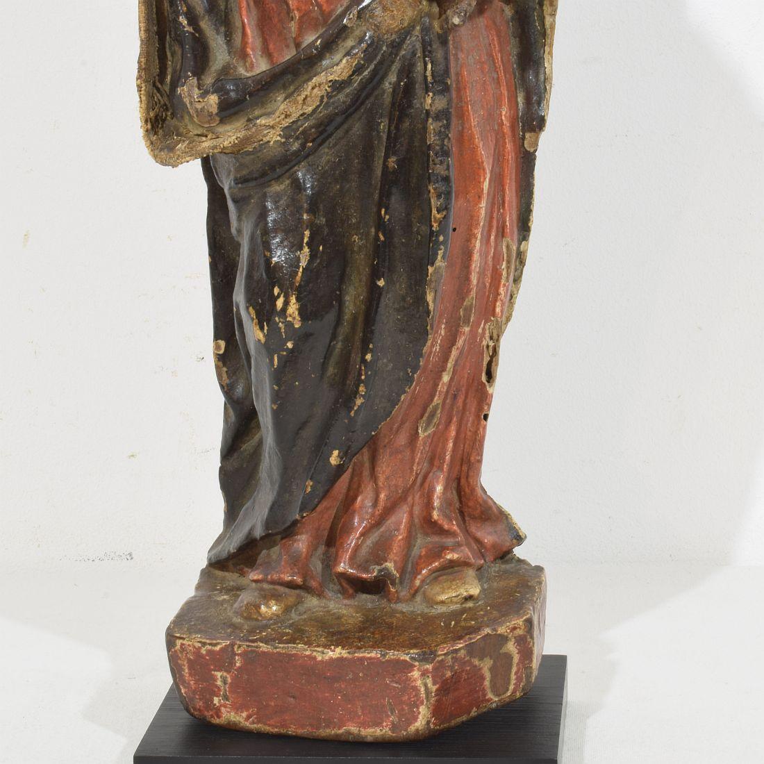 French 17th Century Baroque Wooden Madonna with Child For Sale 6