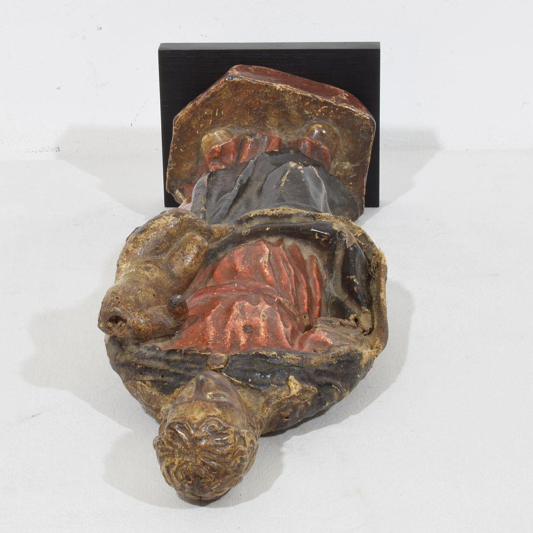 French 17th Century Baroque Wooden Madonna with Child For Sale 13