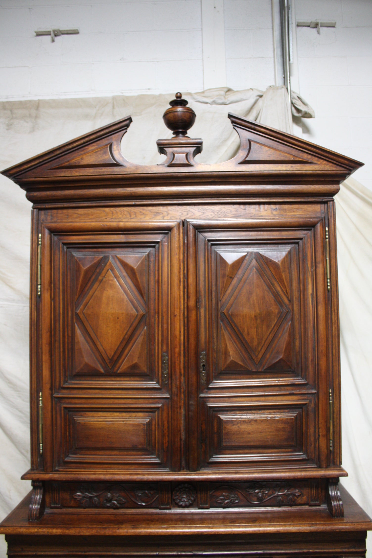 armoire louis xiii