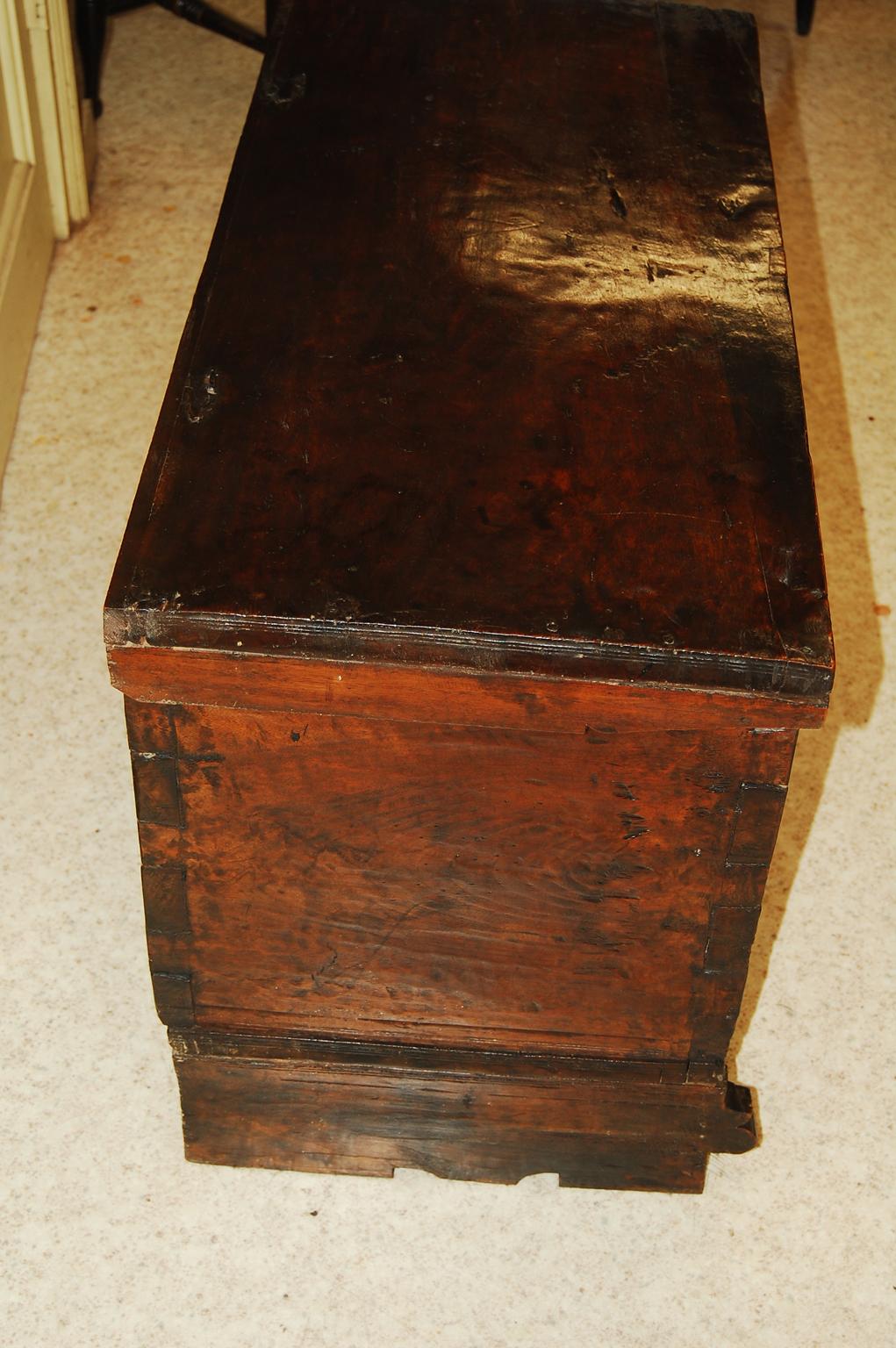 French 17th Century Carved Walnut Coffer with Arches, Trees and Flower Motifs For Sale 2