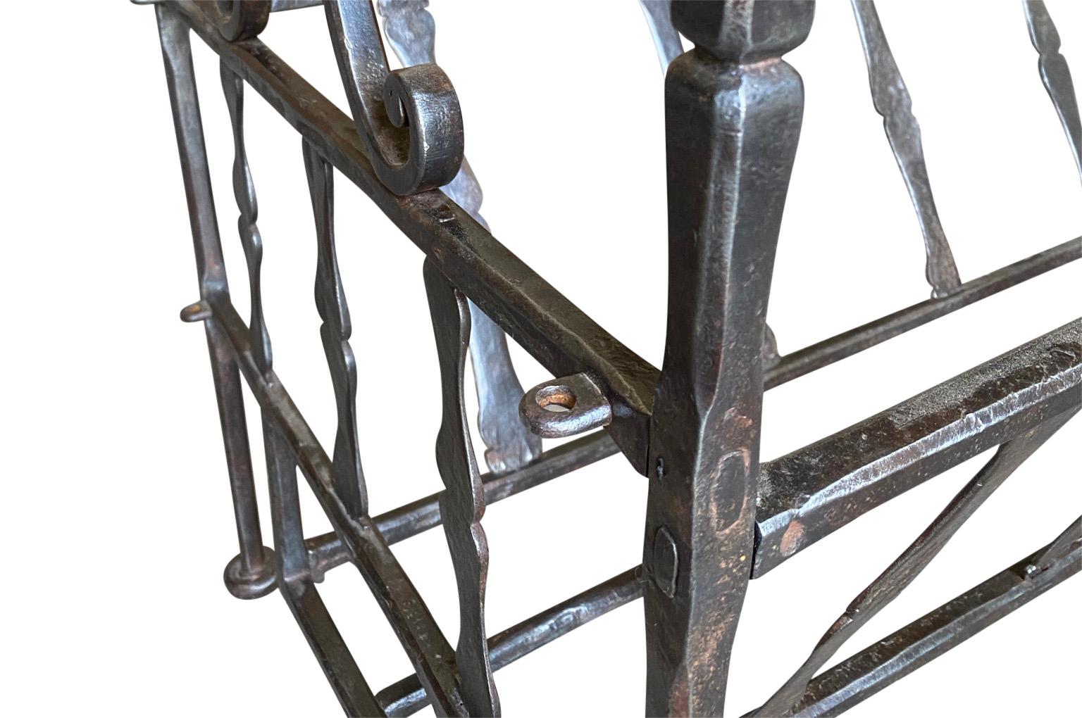 French 17th Century Cradle For Sale 4