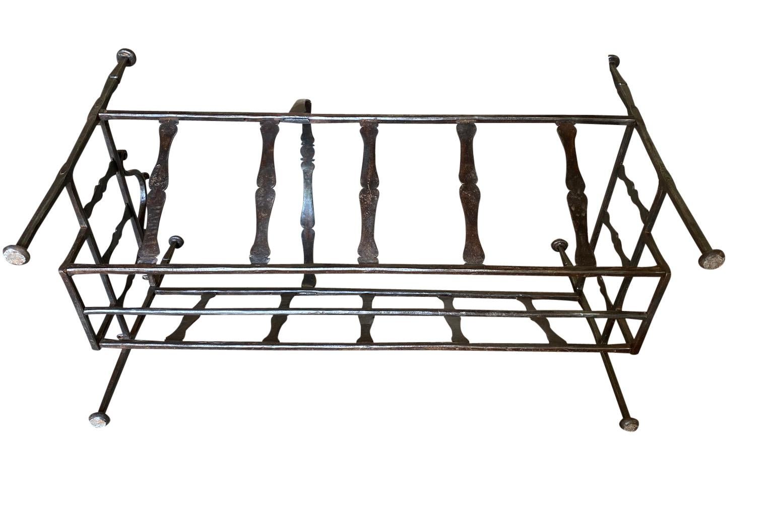 French 17th Century Cradle For Sale 7
