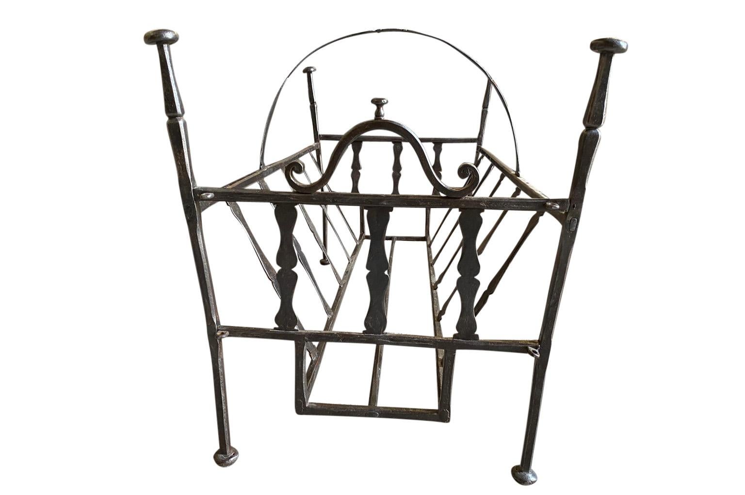 French 17th Century Cradle For Sale 2