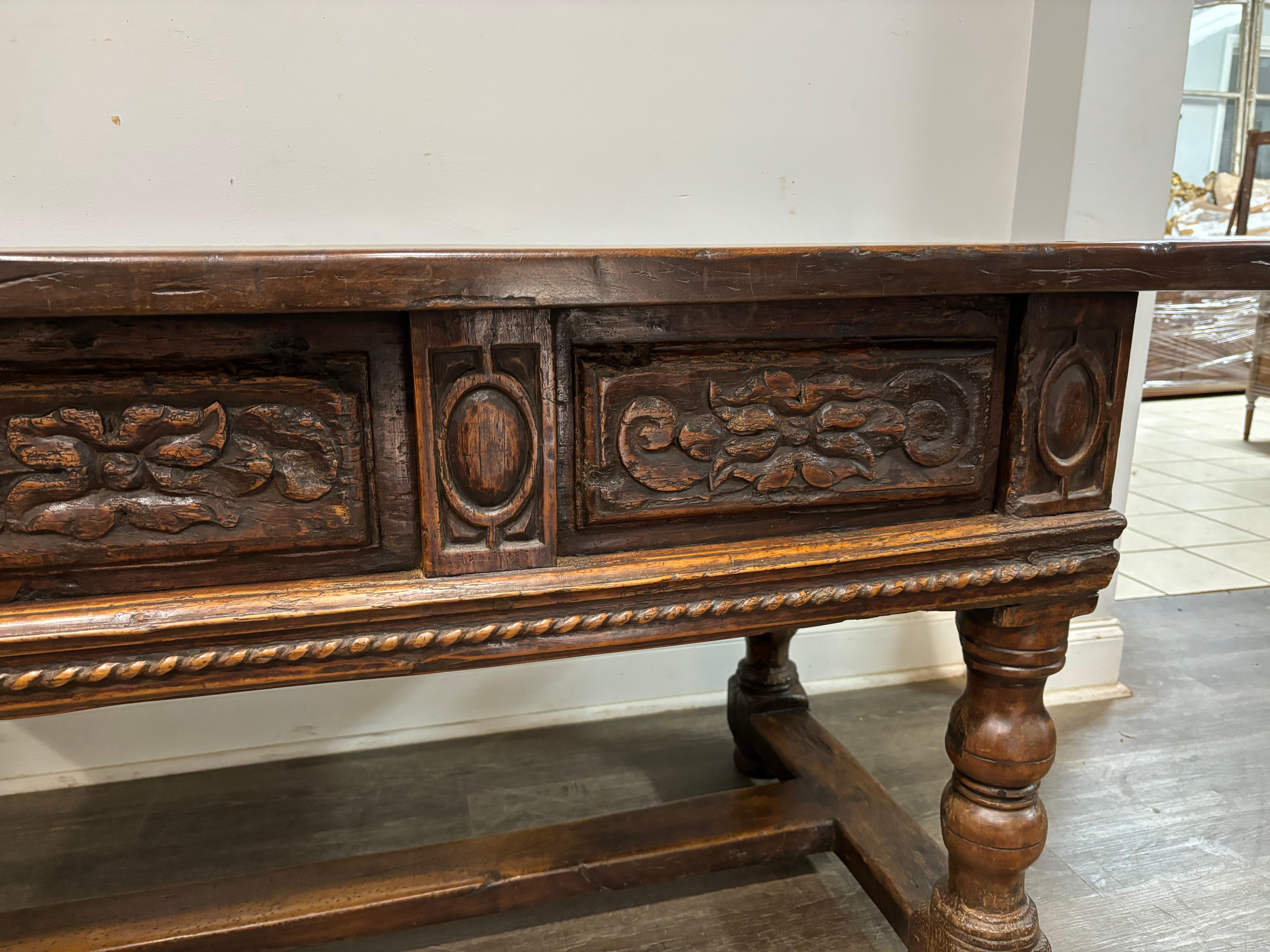 French 17th Century Desk For Sale 11