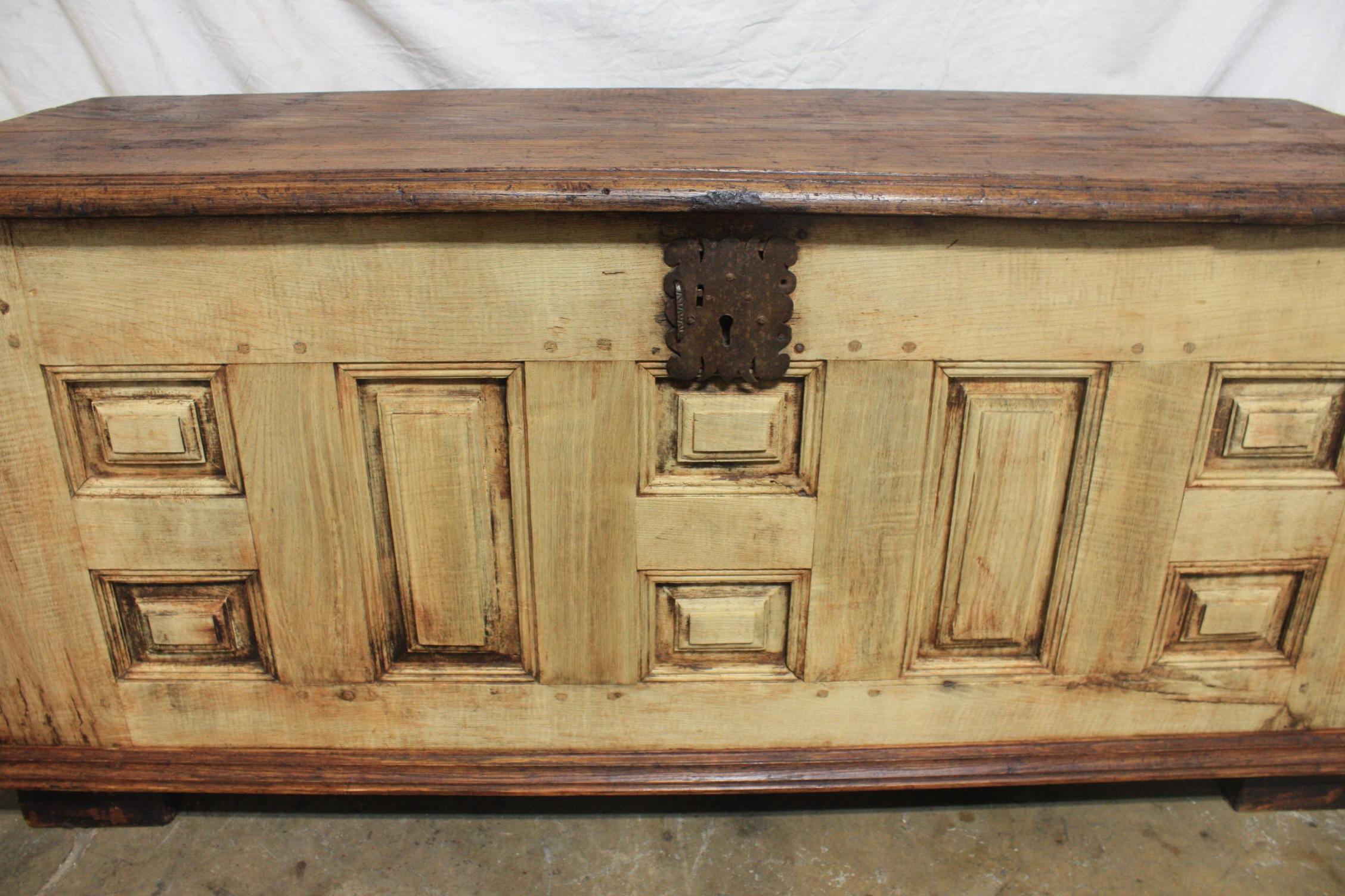 Louis XIV French 17th Century Desk For Sale