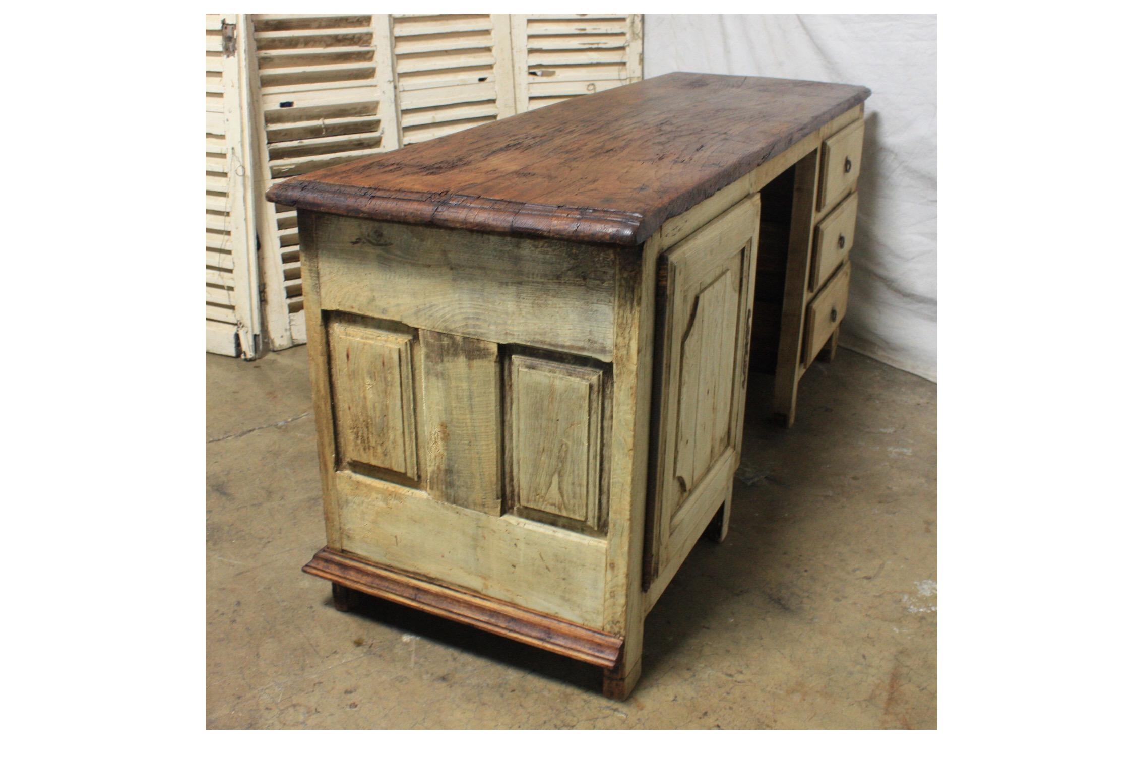 Oak French 17th Century Desk For Sale