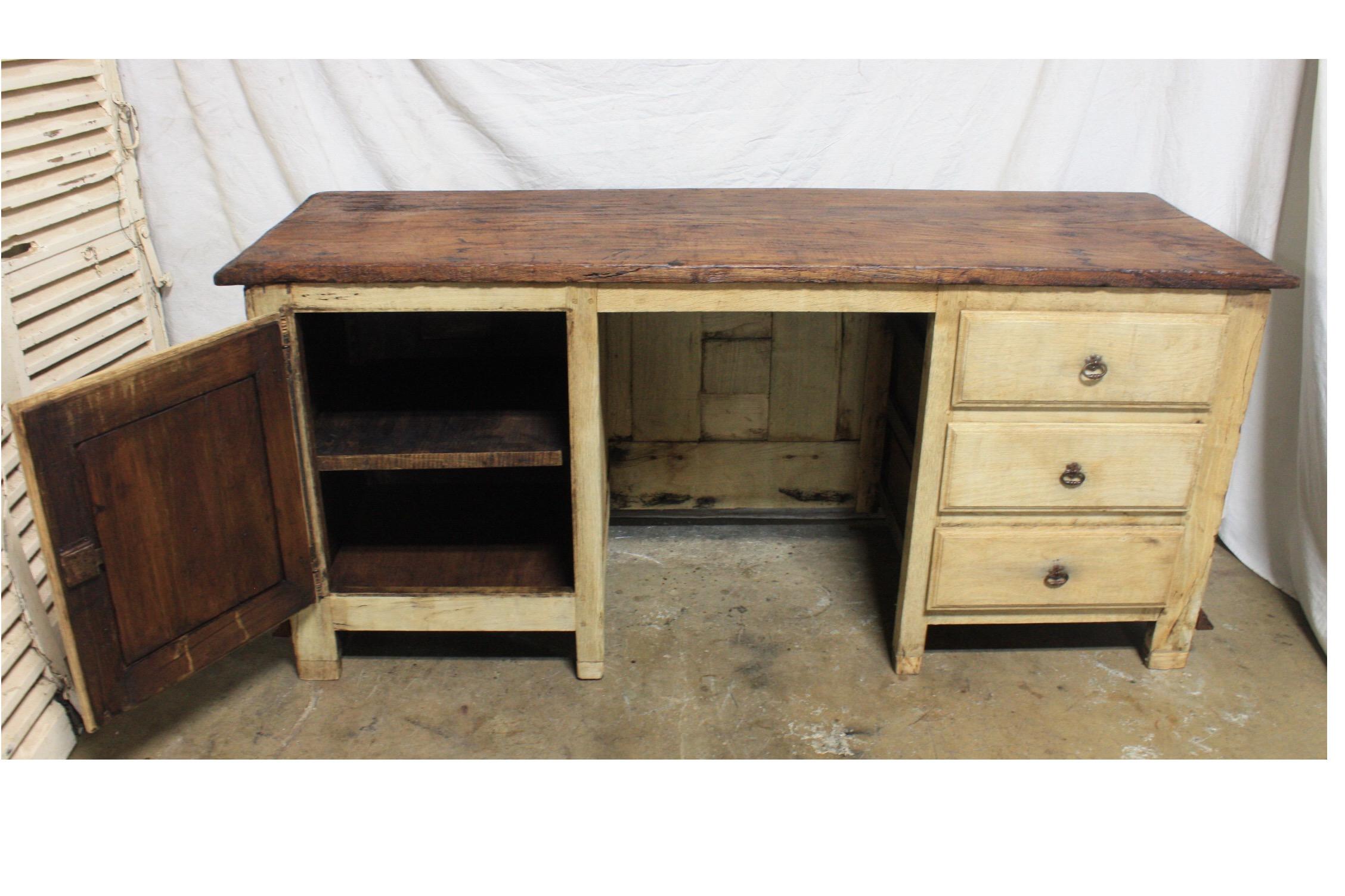French 17th Century Desk For Sale 2