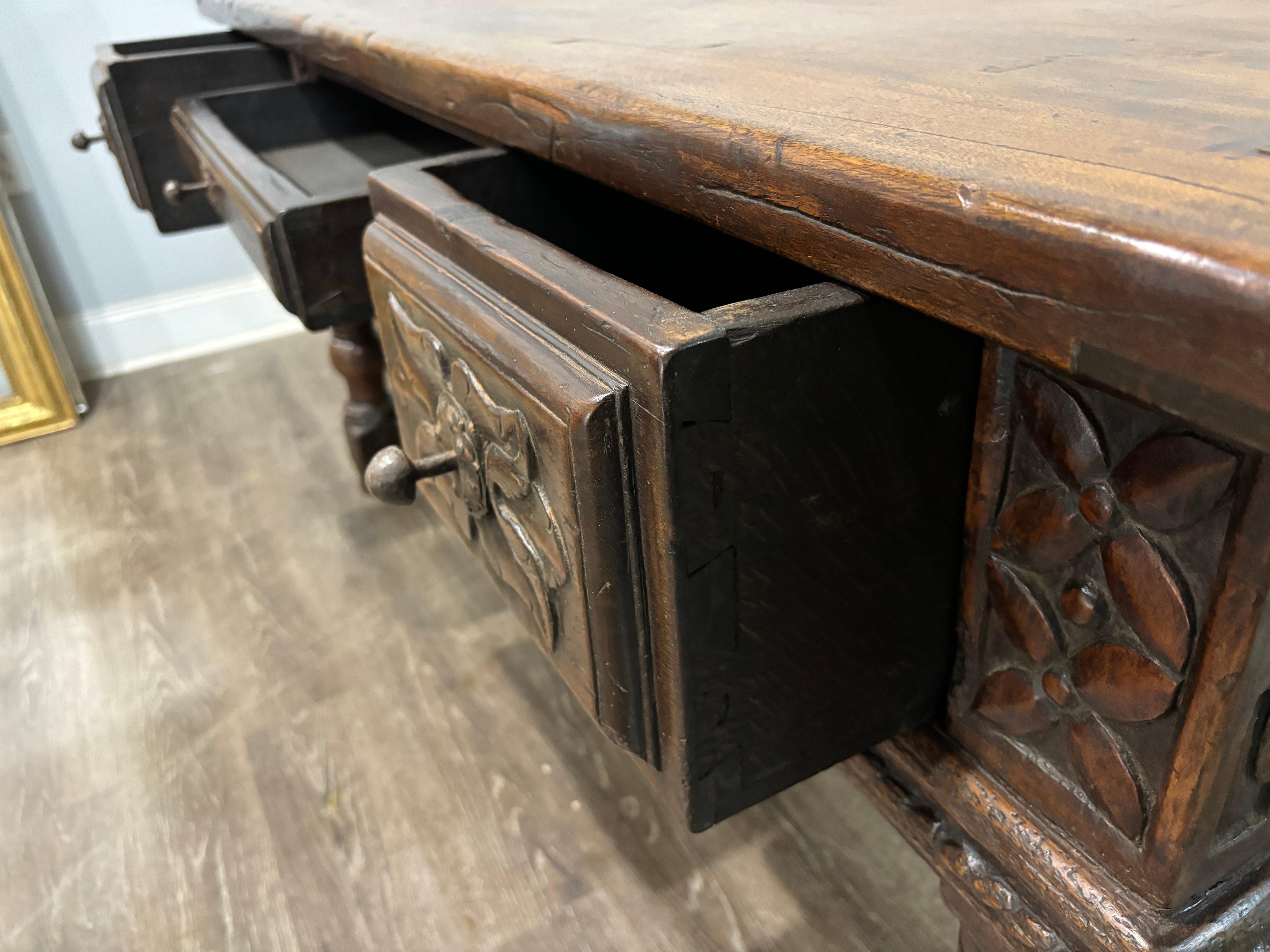 French 17th Century Desk For Sale 3