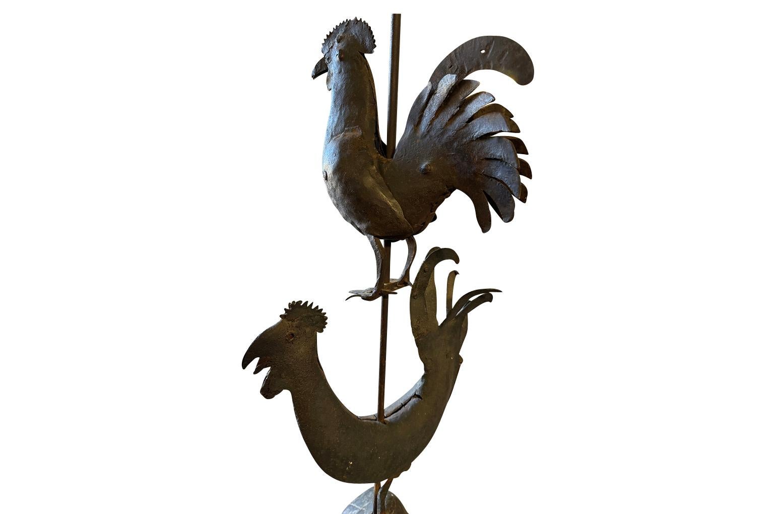 Double Coq - Sculpture française du 17ème siècle Bon état - En vente à Round Top, TX