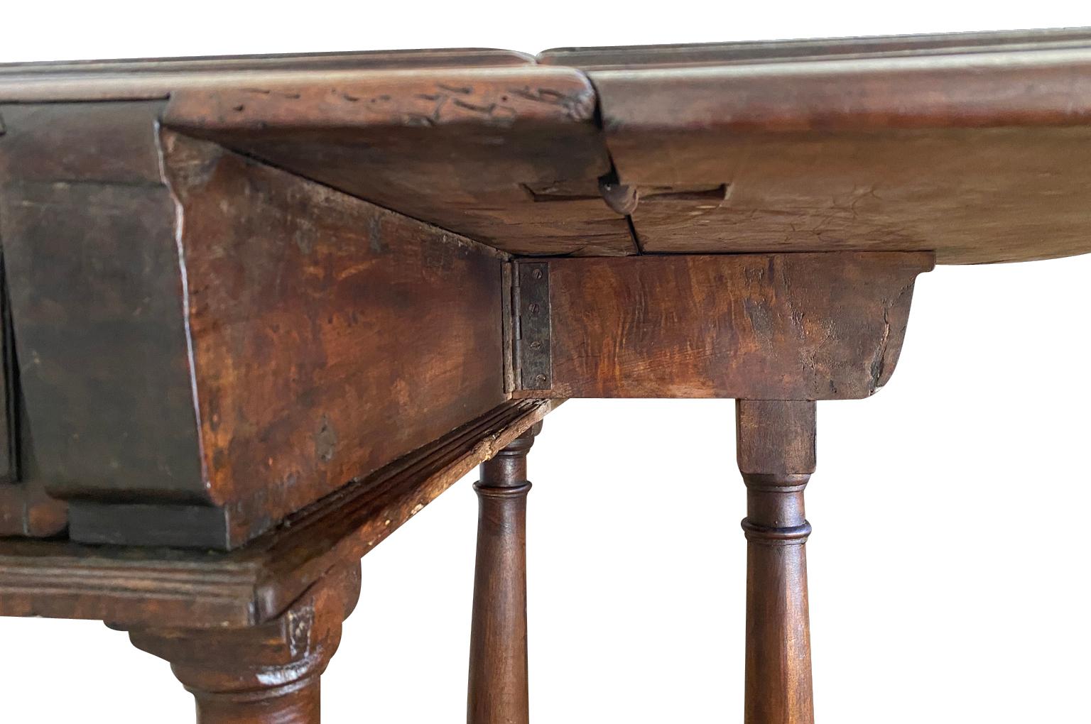 French 17th Century Gate Leg Table For Sale 3