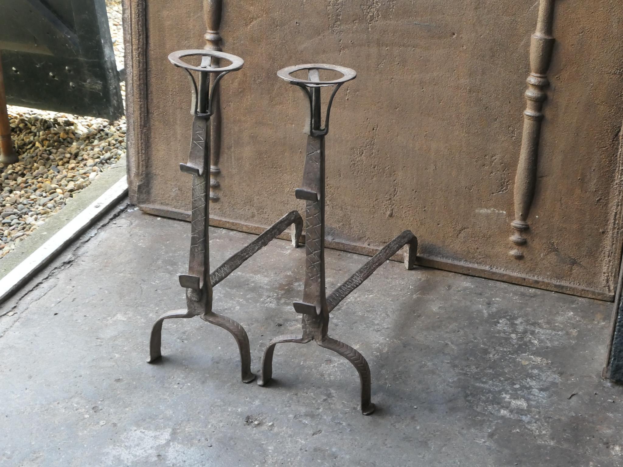 Andirones o Hogueras de la Época Gótica Francesa del Siglo XVII Forjado en venta